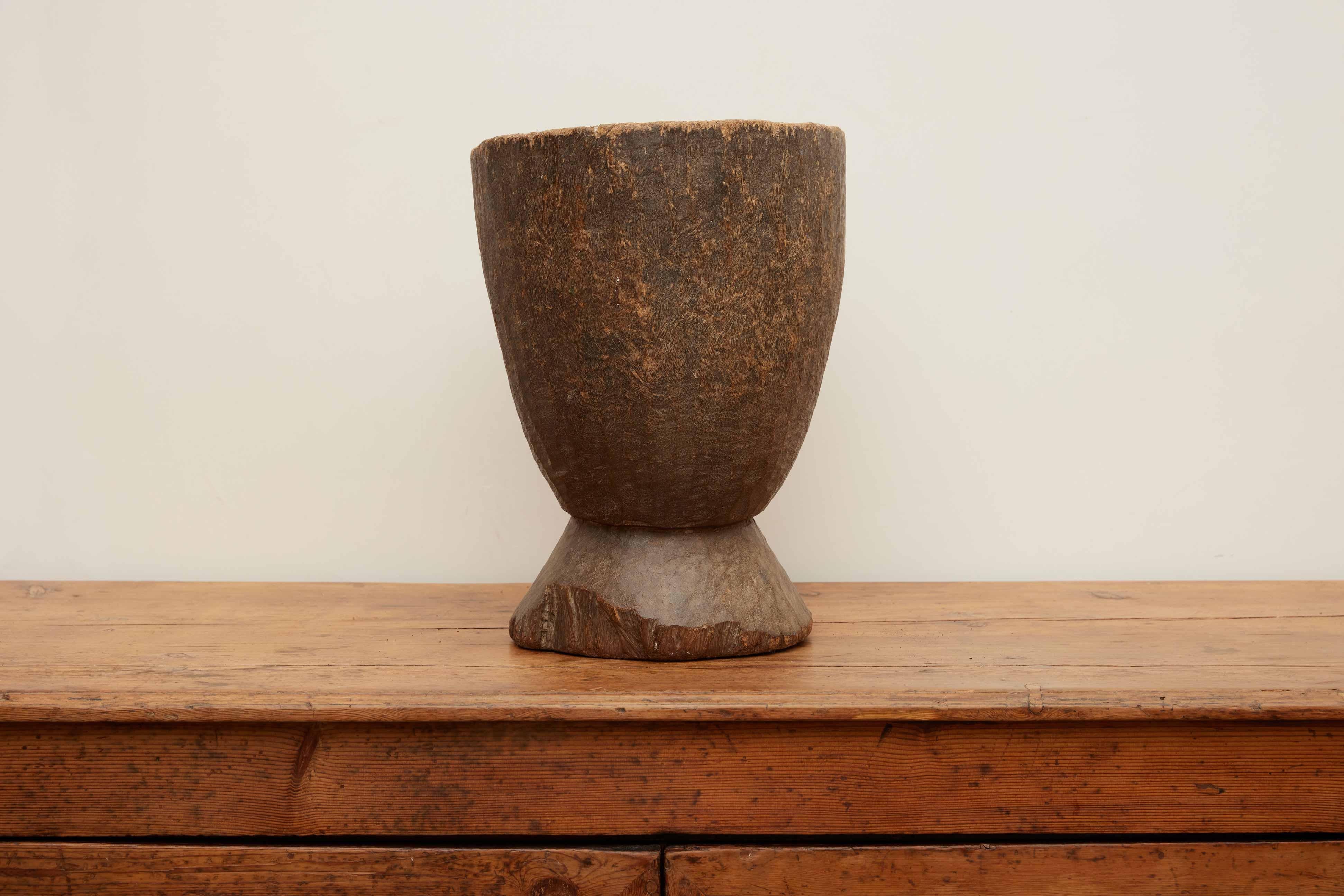 Small 19th Century European Wood Mortar For Sale 7