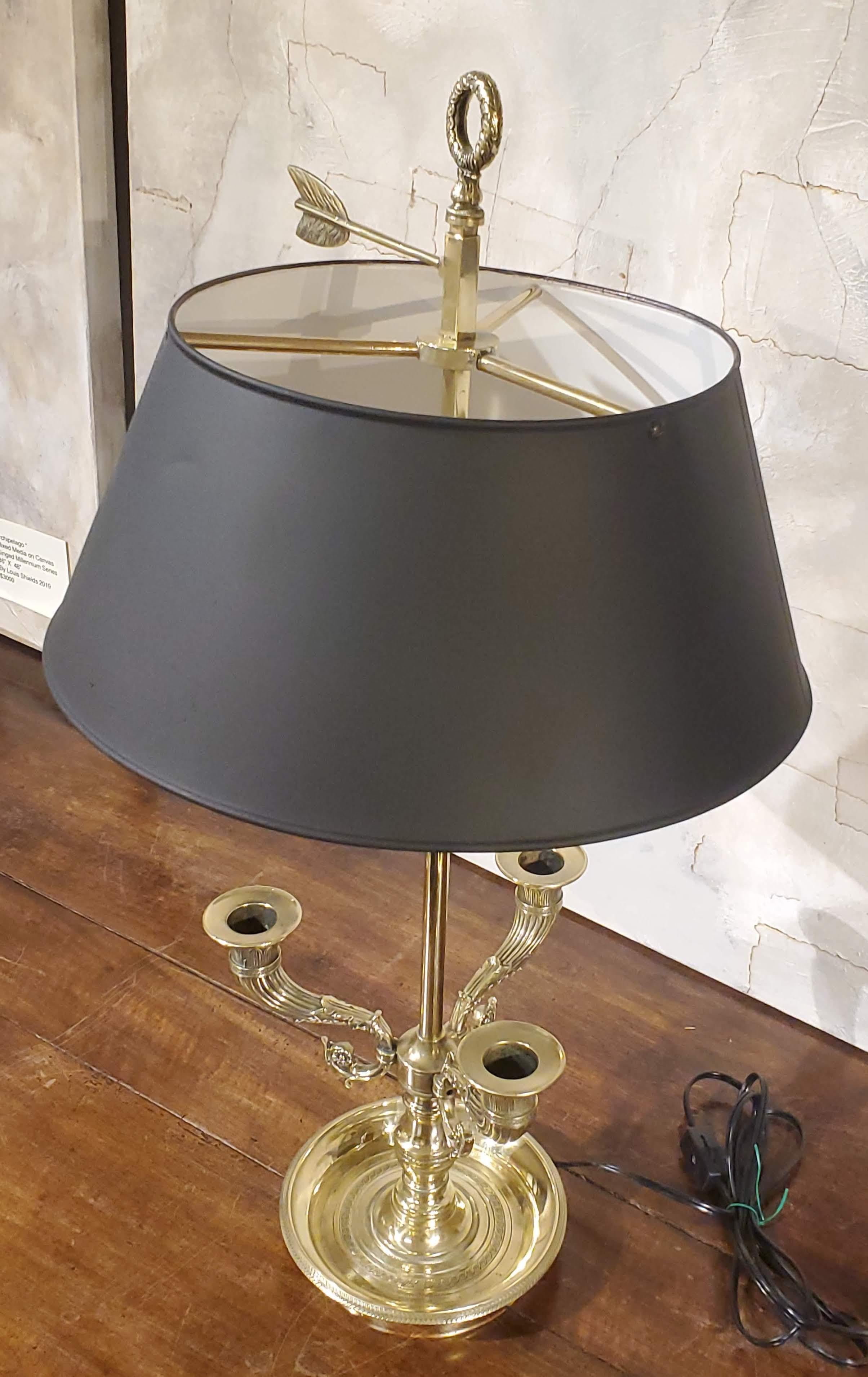 Early 19th Century French Provincial Brass Bouillotte Lamp with Black Oval Shade In Good Condition For Sale In Middleburg, VA
