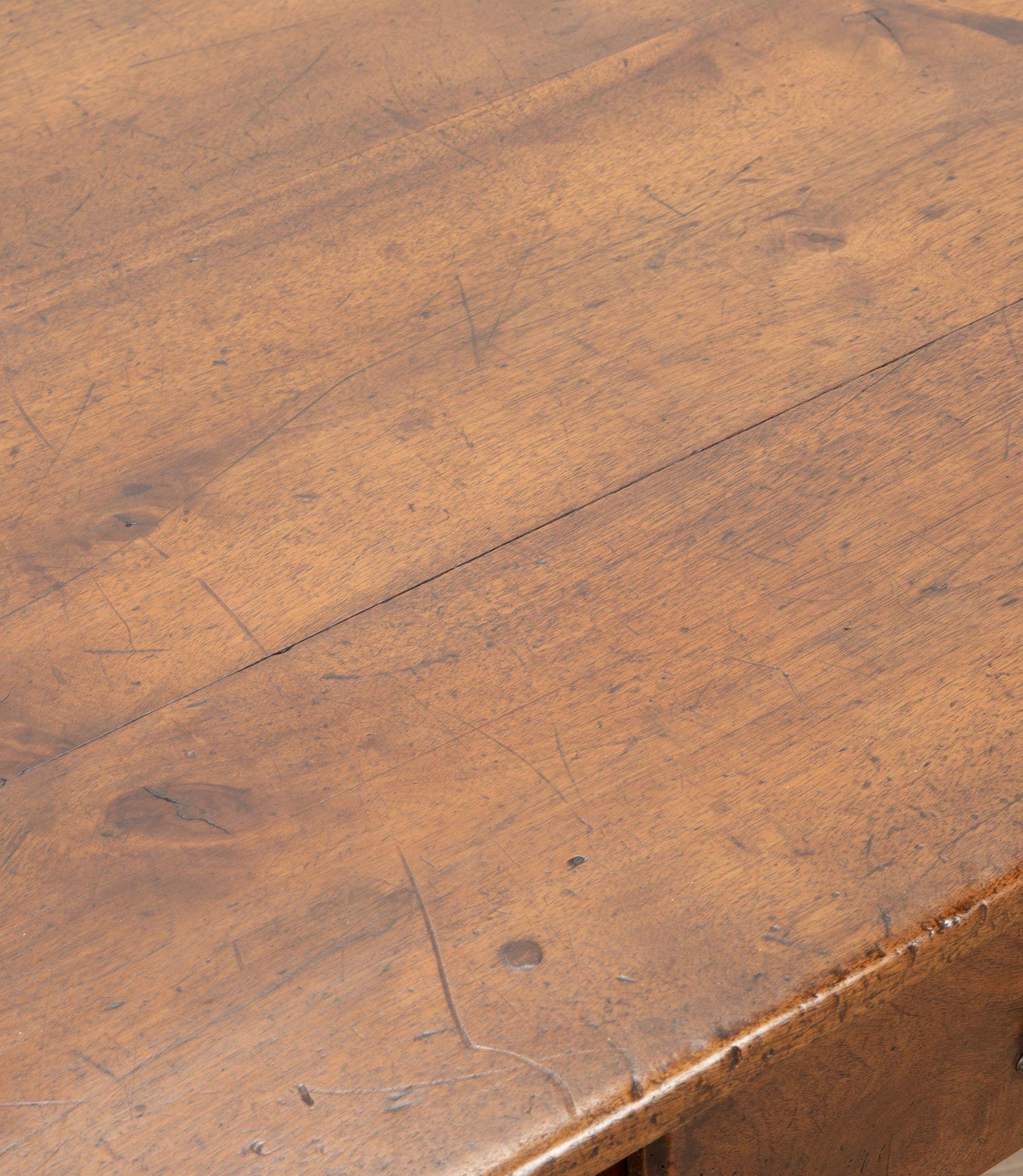 Small 19th Century French Walnut Drapers Table For Sale 7