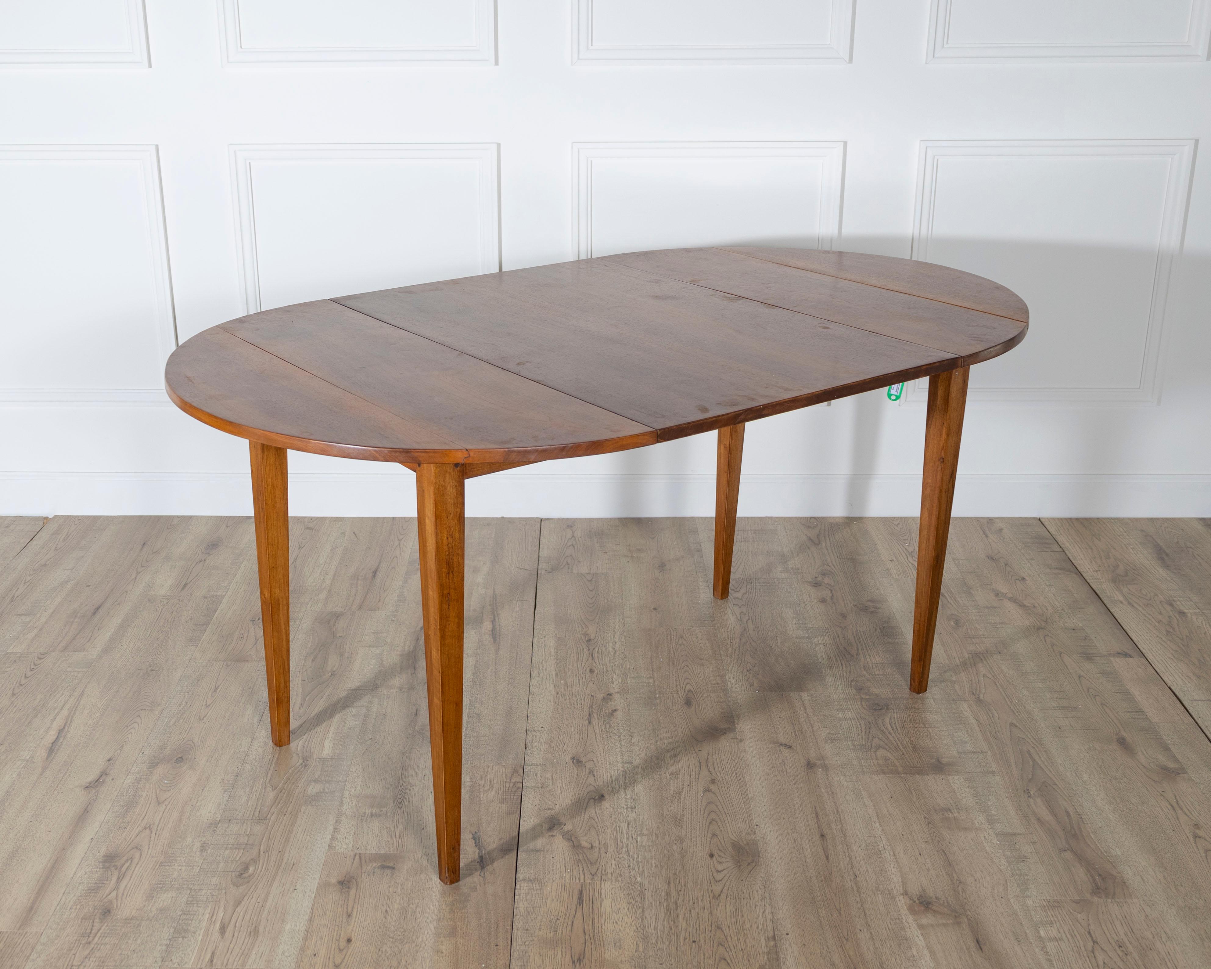 20th Century Small 19th Century French Walnut Extension Dining Table with One Leaf For Sale