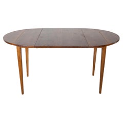 Pequeña mesa de comedor extensible de nogal francés del siglo XIX con una hoja