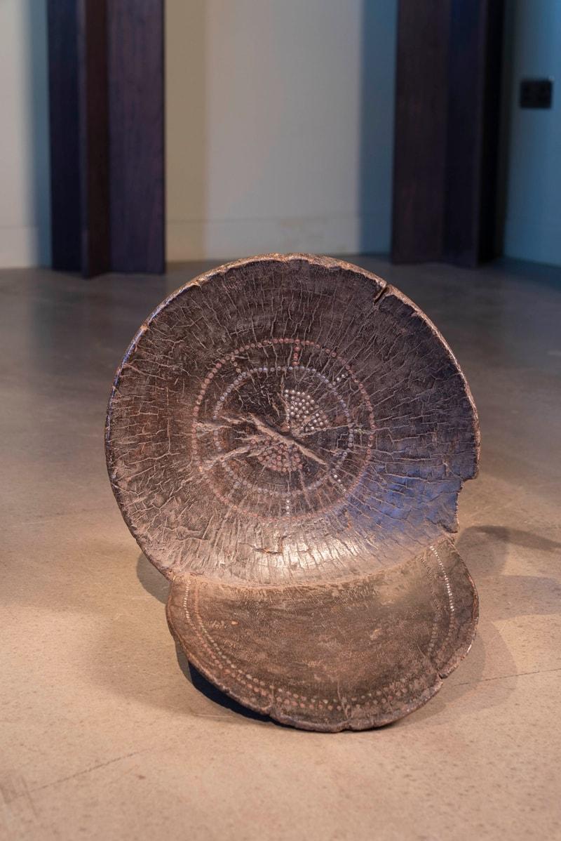 Petite chaise d'aîné Kamba du 19ème siècle avec motif de lézard perlé, Kenya en vente 2