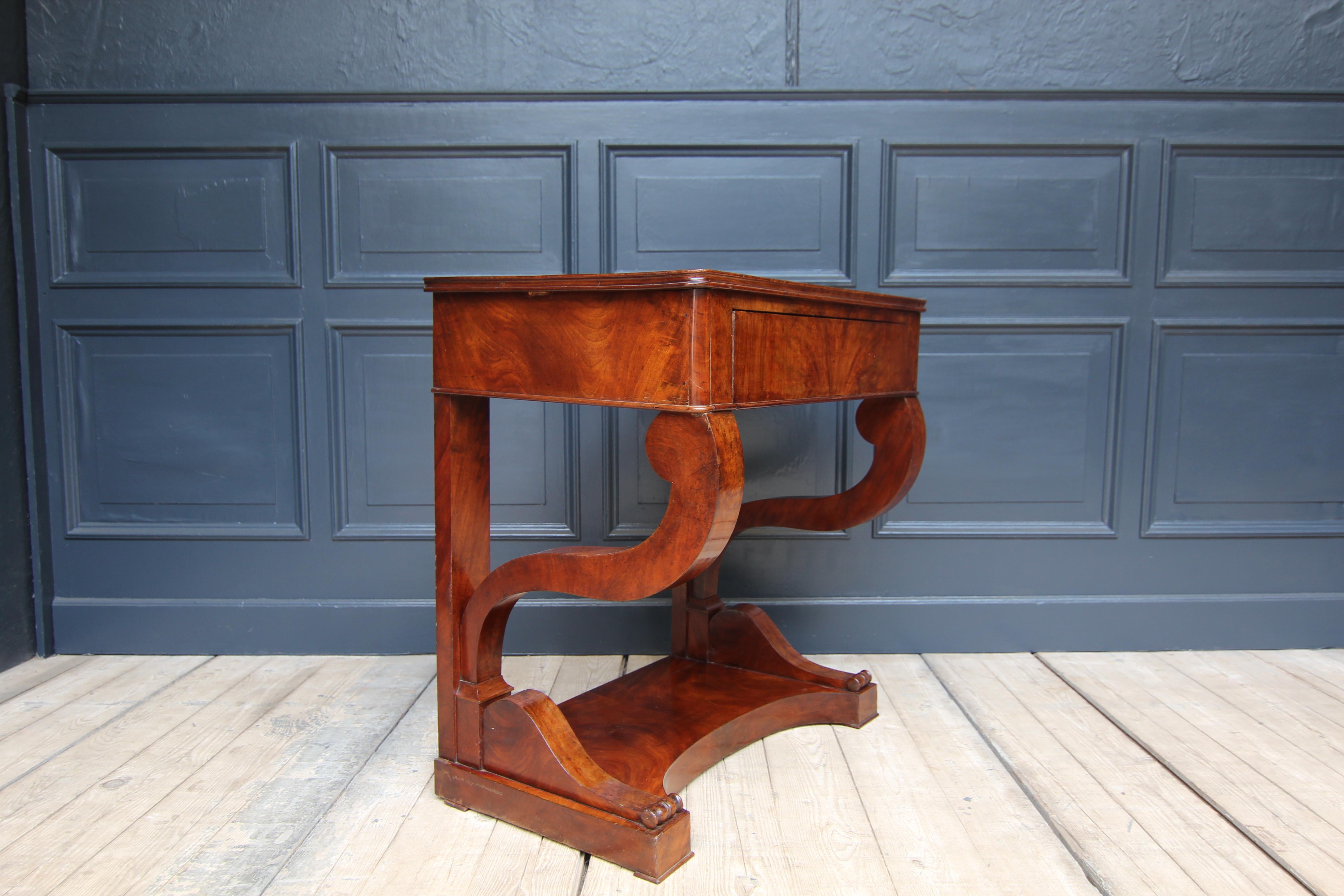 Small 19th Century Mahogany Wall Table or Console Table For Sale 14