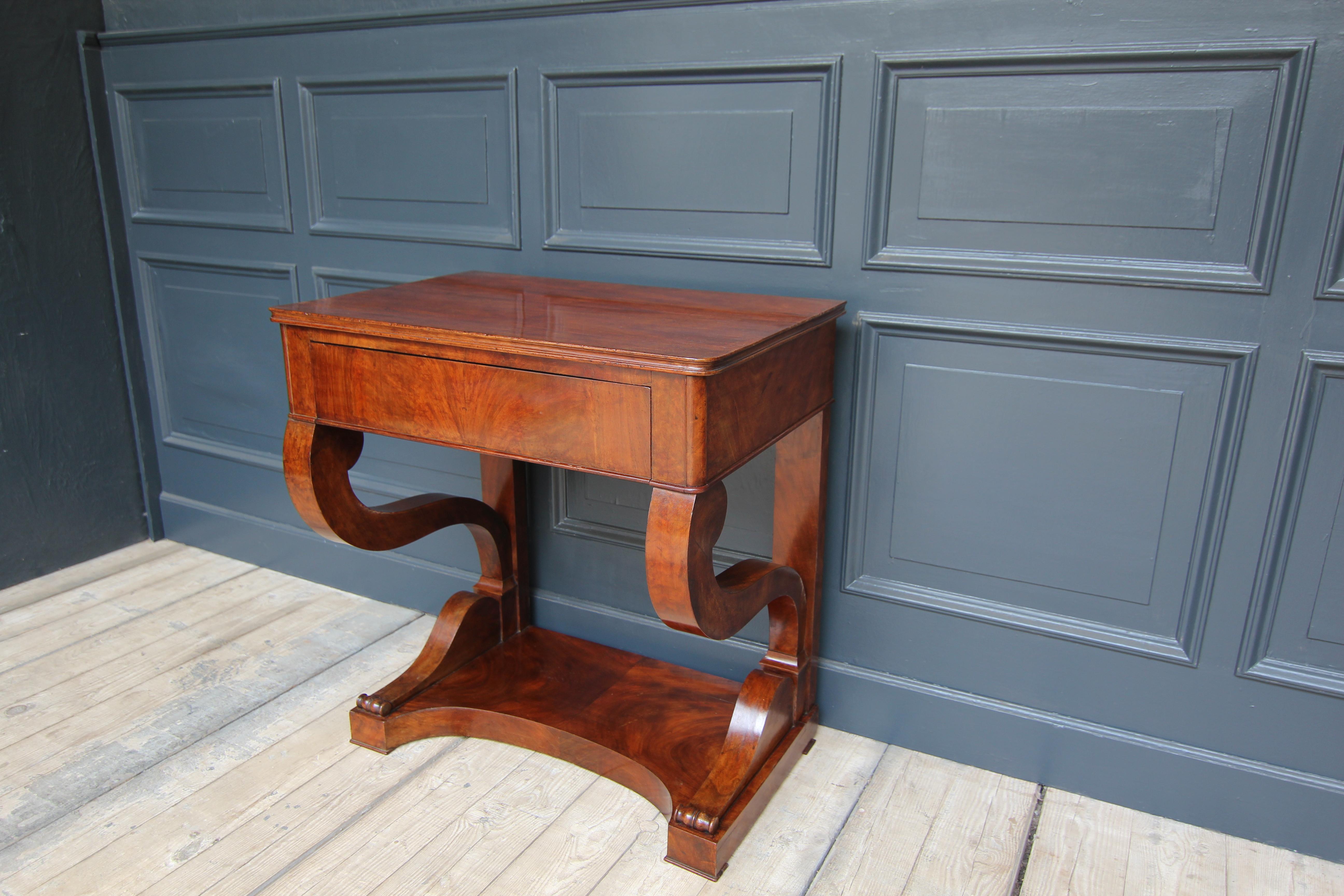 Small 19th Century Mahogany Wall Table or Console Table For Sale 2