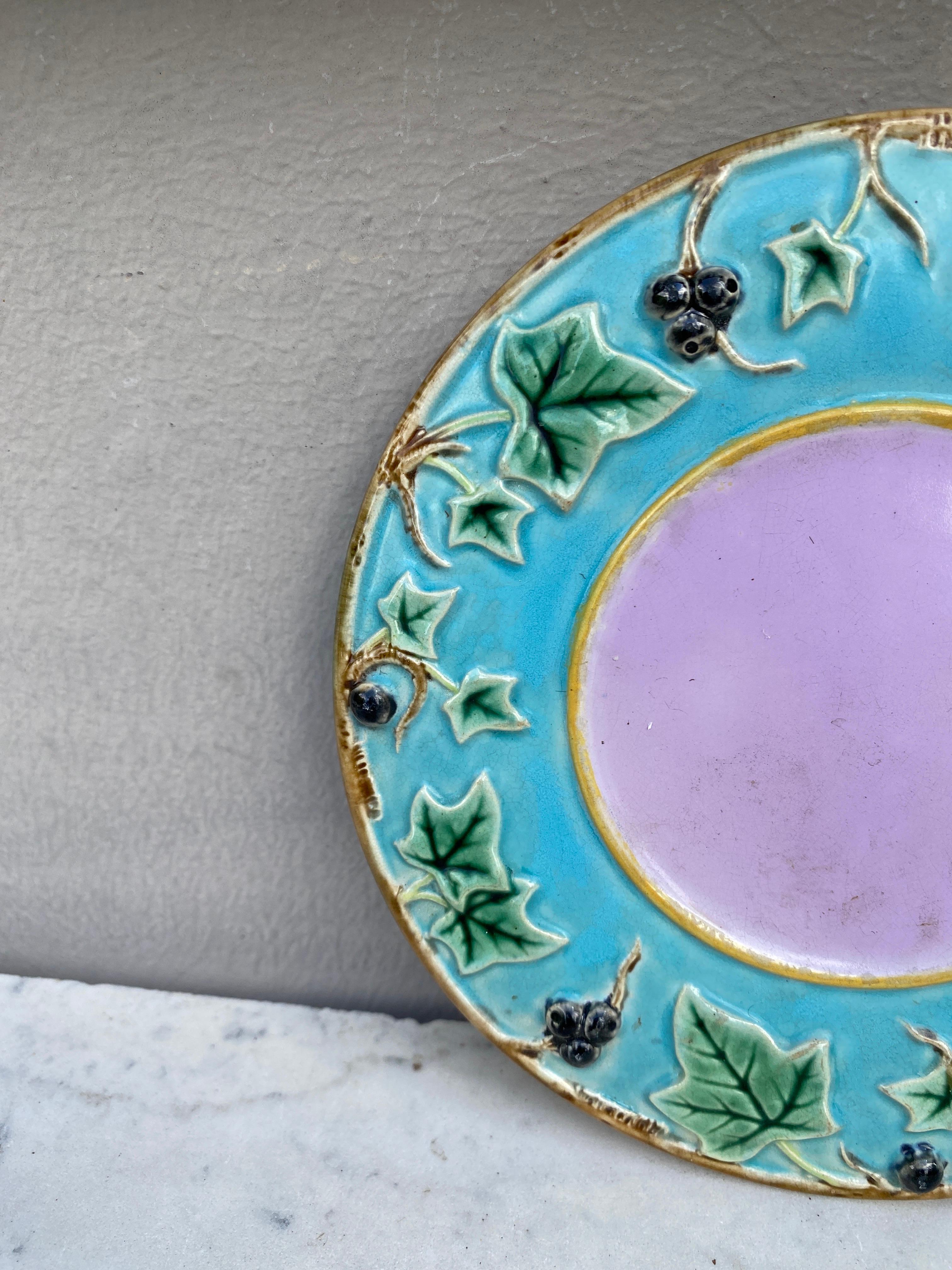 Victorian Small 19th Century Majolica Leaves Plate George Jones For Sale