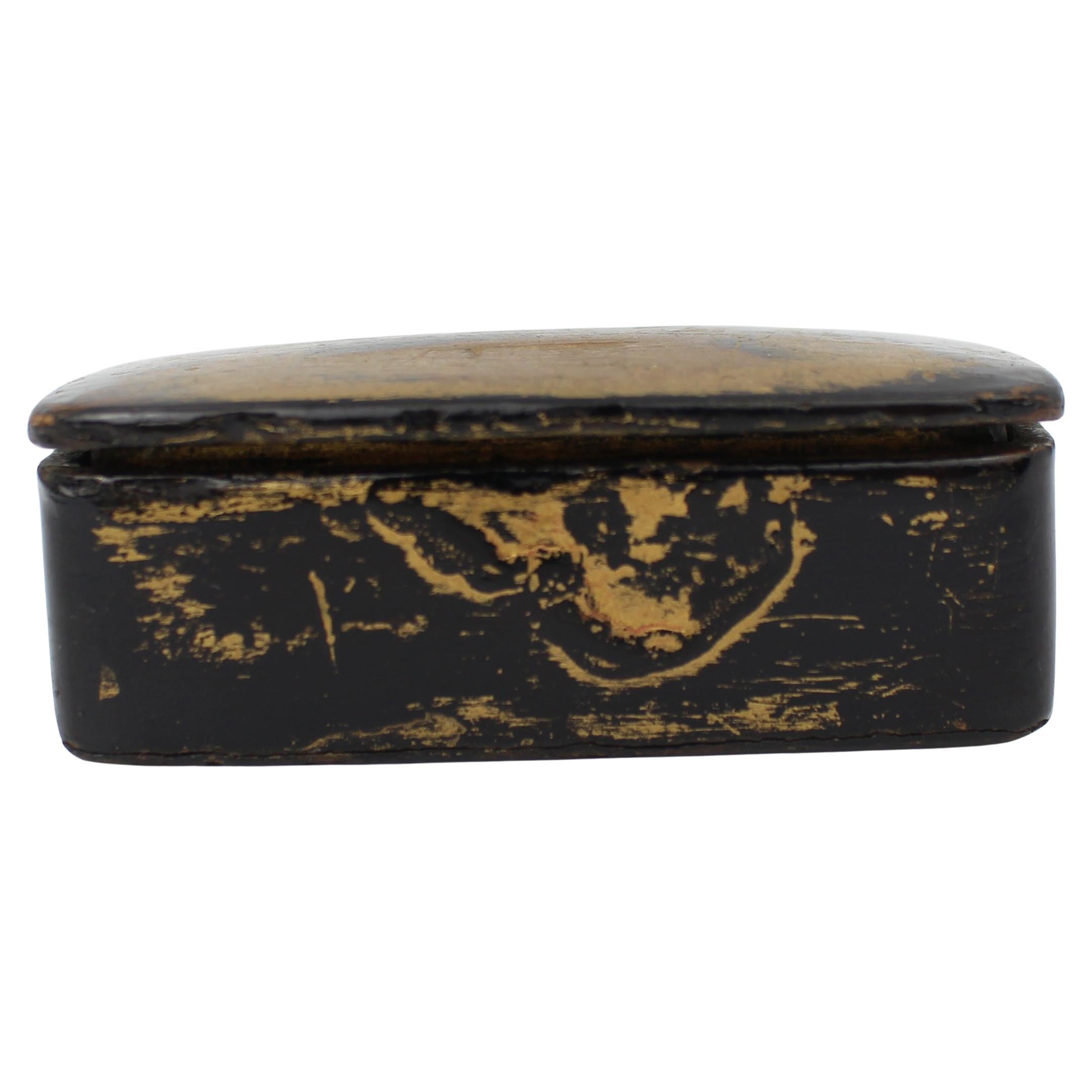 Small 19th Century Papier-Mâché Snuff Box – Gilt Lacquer Decoration, c.1830