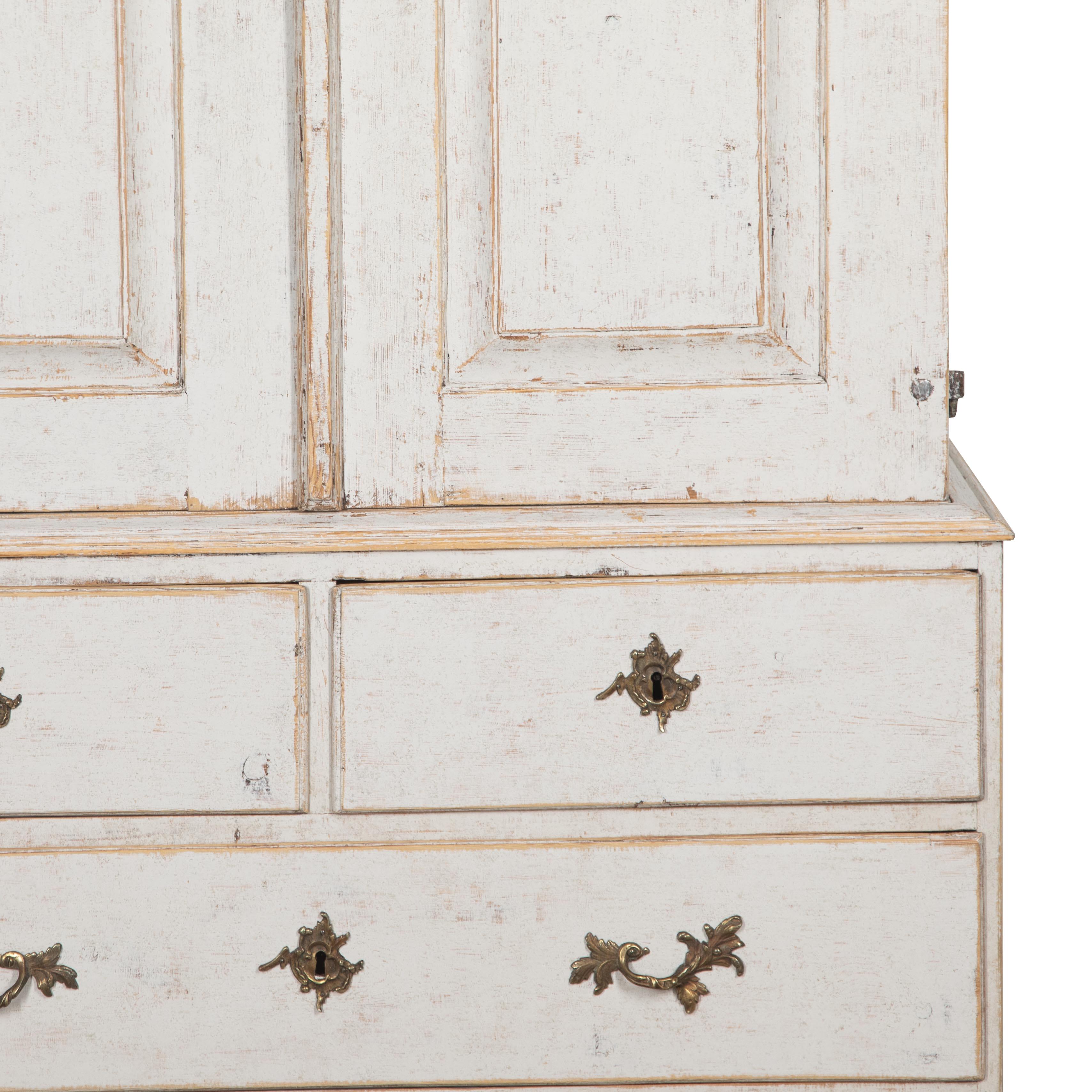 Small 19th Century Period Rococo Cabinet For Sale 6