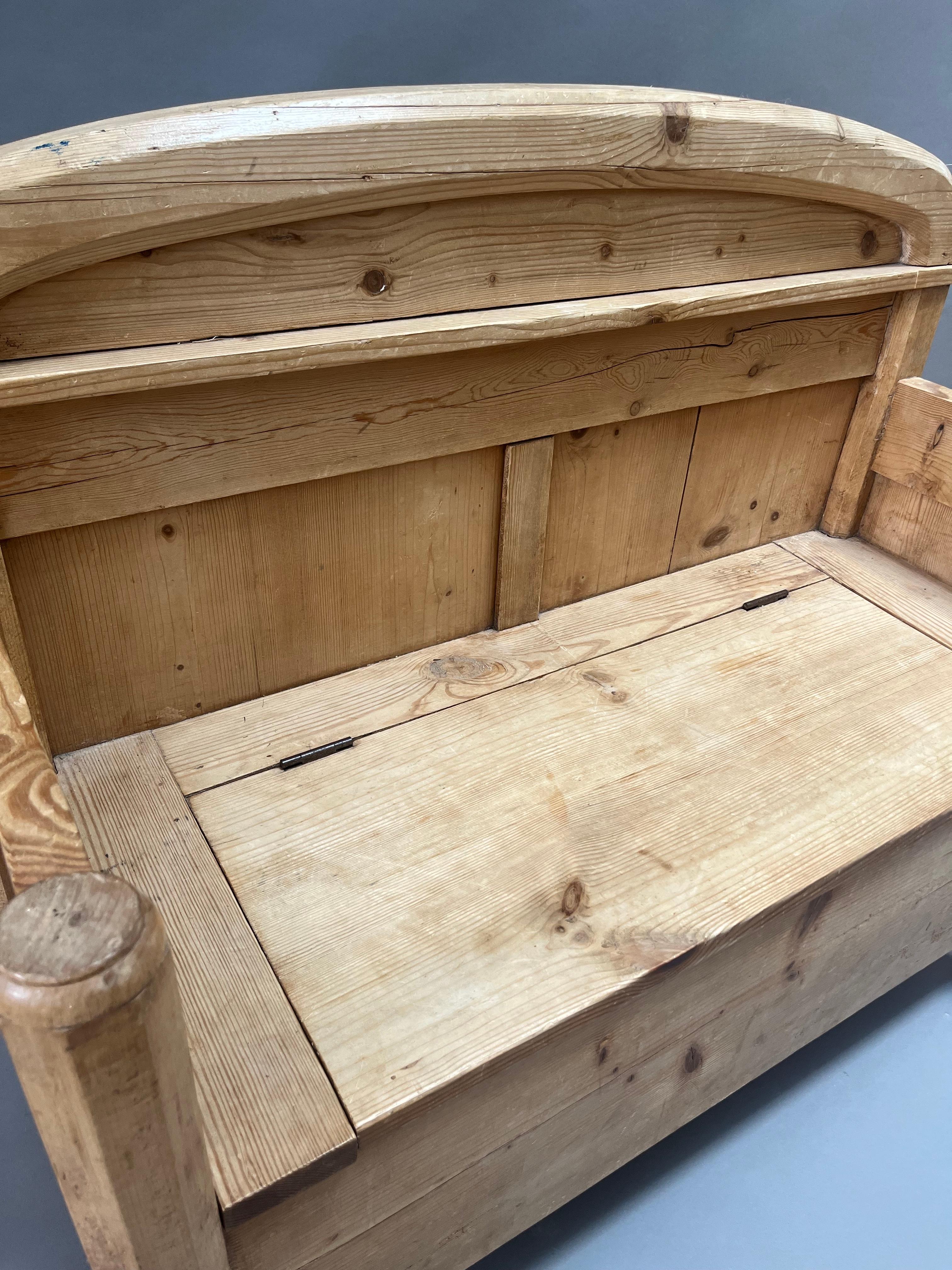 Swedish Small 19th Century Scandinavian Pine Settle