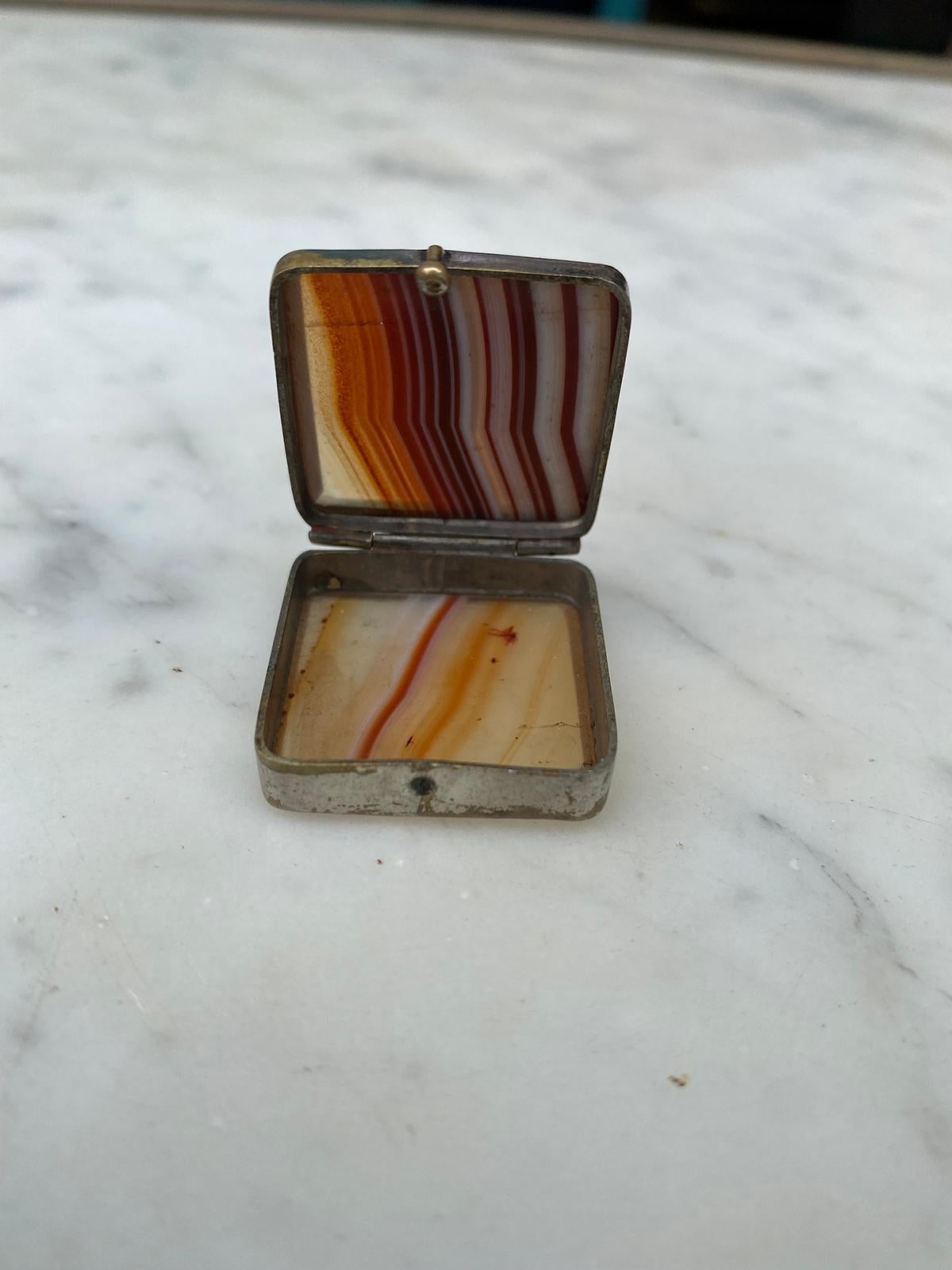 Small 19th Century Scottish Silver Plated Agate Pill Box or Stamp Box, Unmarked 9