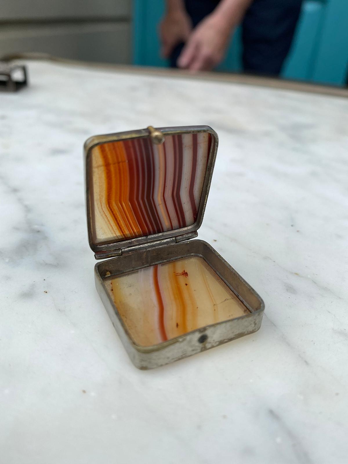 Small 19th Century Scottish Silver Plated Agate Pill Box or Stamp Box, Unmarked In Good Condition In Atlanta, GA