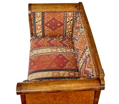 Pequeño sofá imperio sueco de abedul del siglo XIX