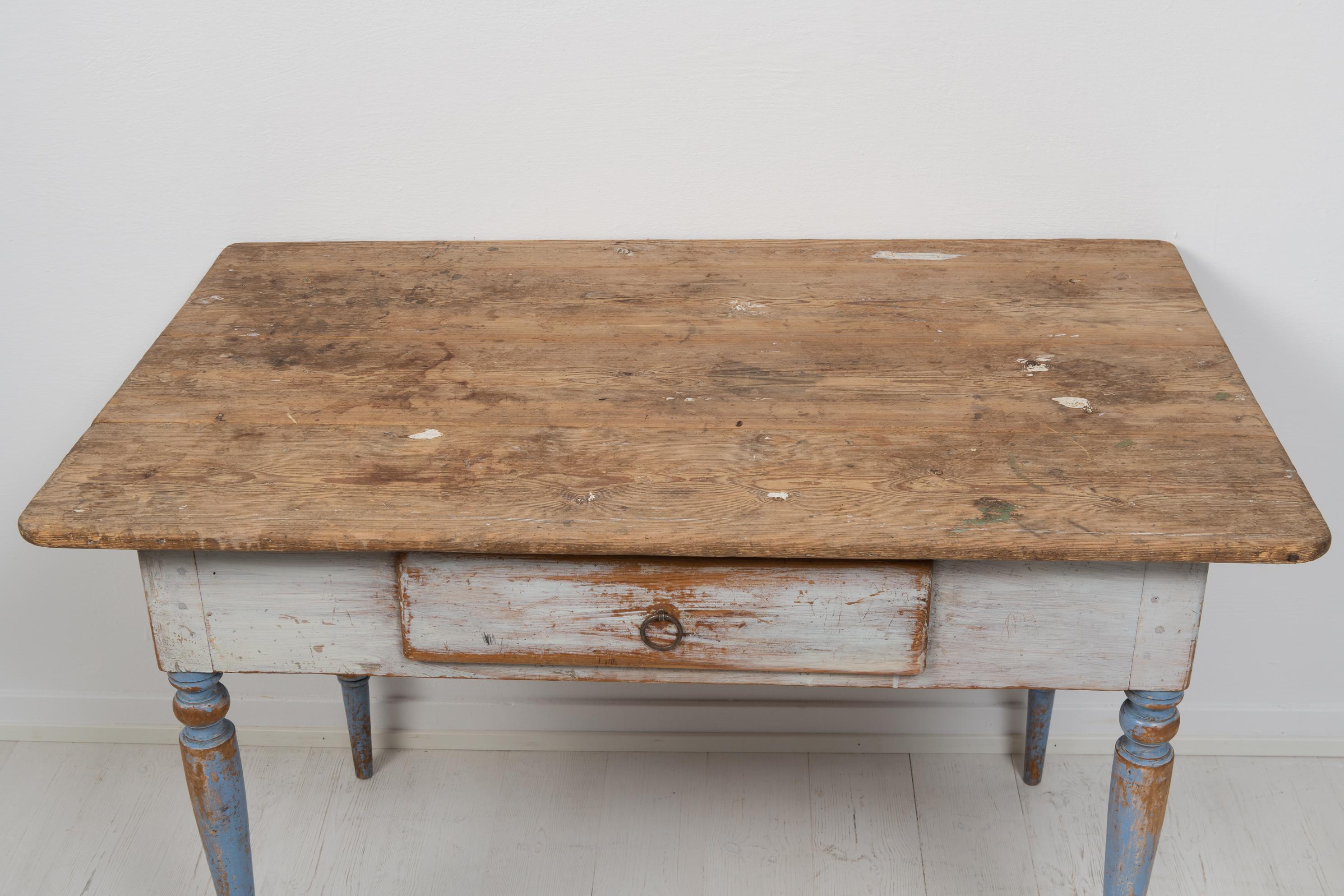 Small 19th Century Swedish Folk Art Table For Sale 5