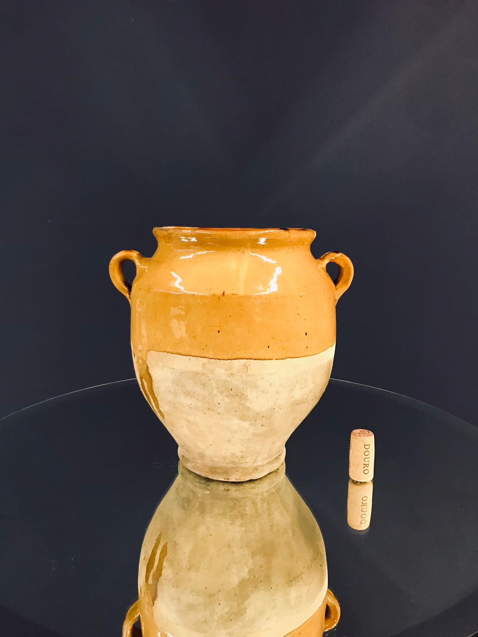 Provincial français Petit pot à confiture en céramique française émaillée jaune du 19ème siècle n° 2 en vente