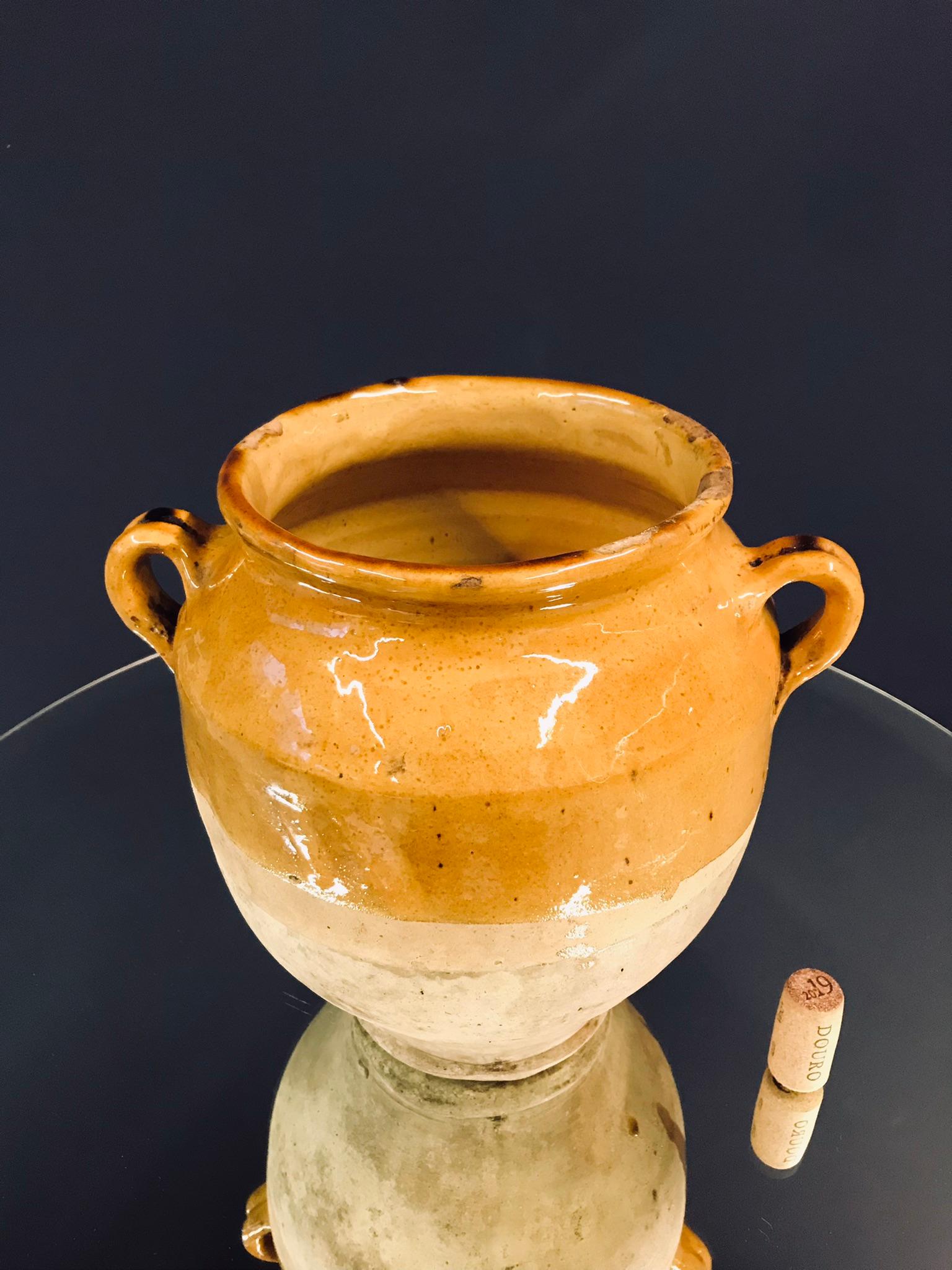XIXe siècle Petit pot à confiture en céramique française émaillée jaune du 19ème siècle n° 2 en vente