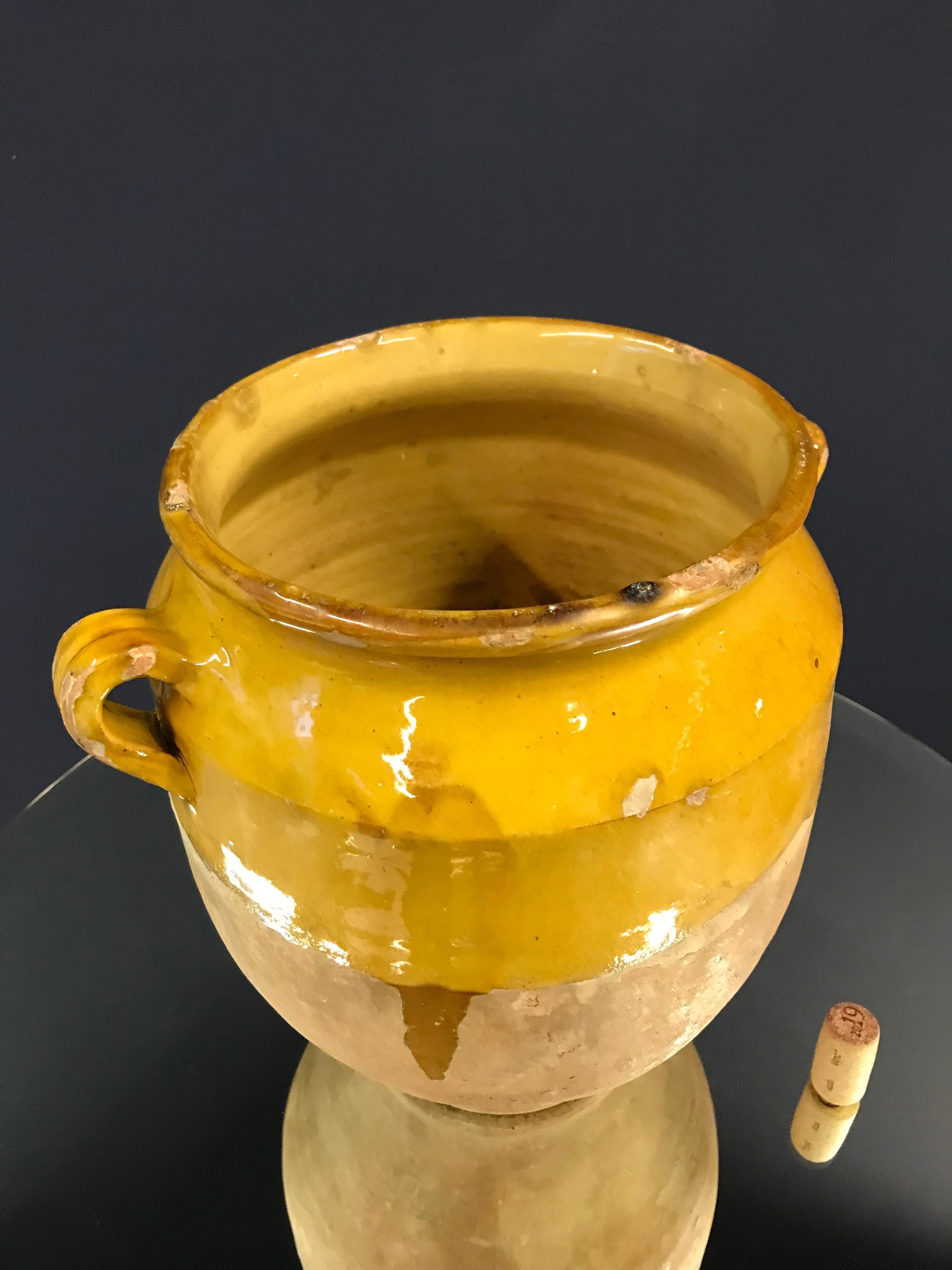 Petit pot à confiture en céramique française émaillée jaune du 19ème siècle n° 3 Bon état - En vente à Munich, DE