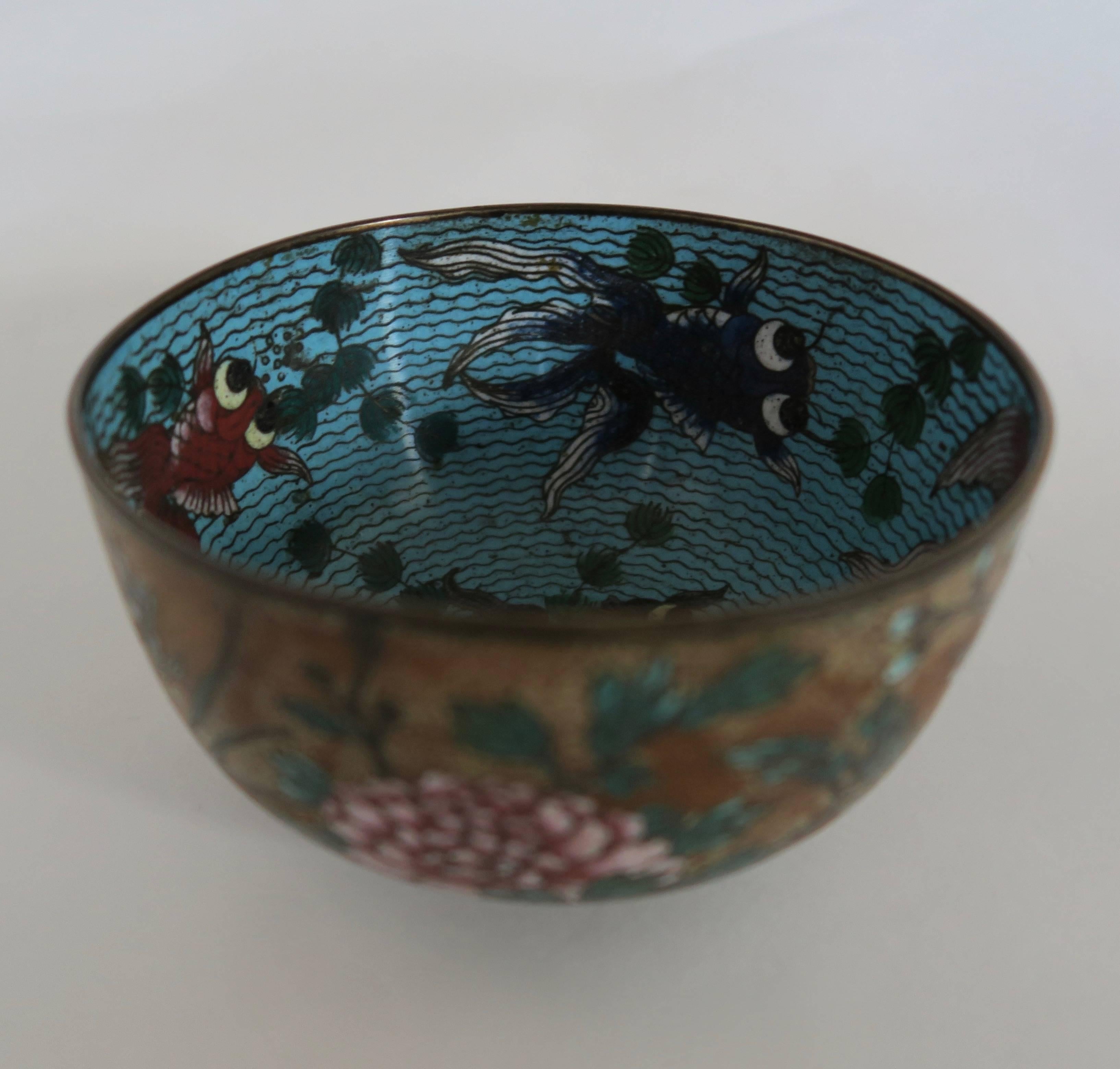 Cloissoné Small 19th Chinese Cloisonné Bowl with Fish Decor For Sale
