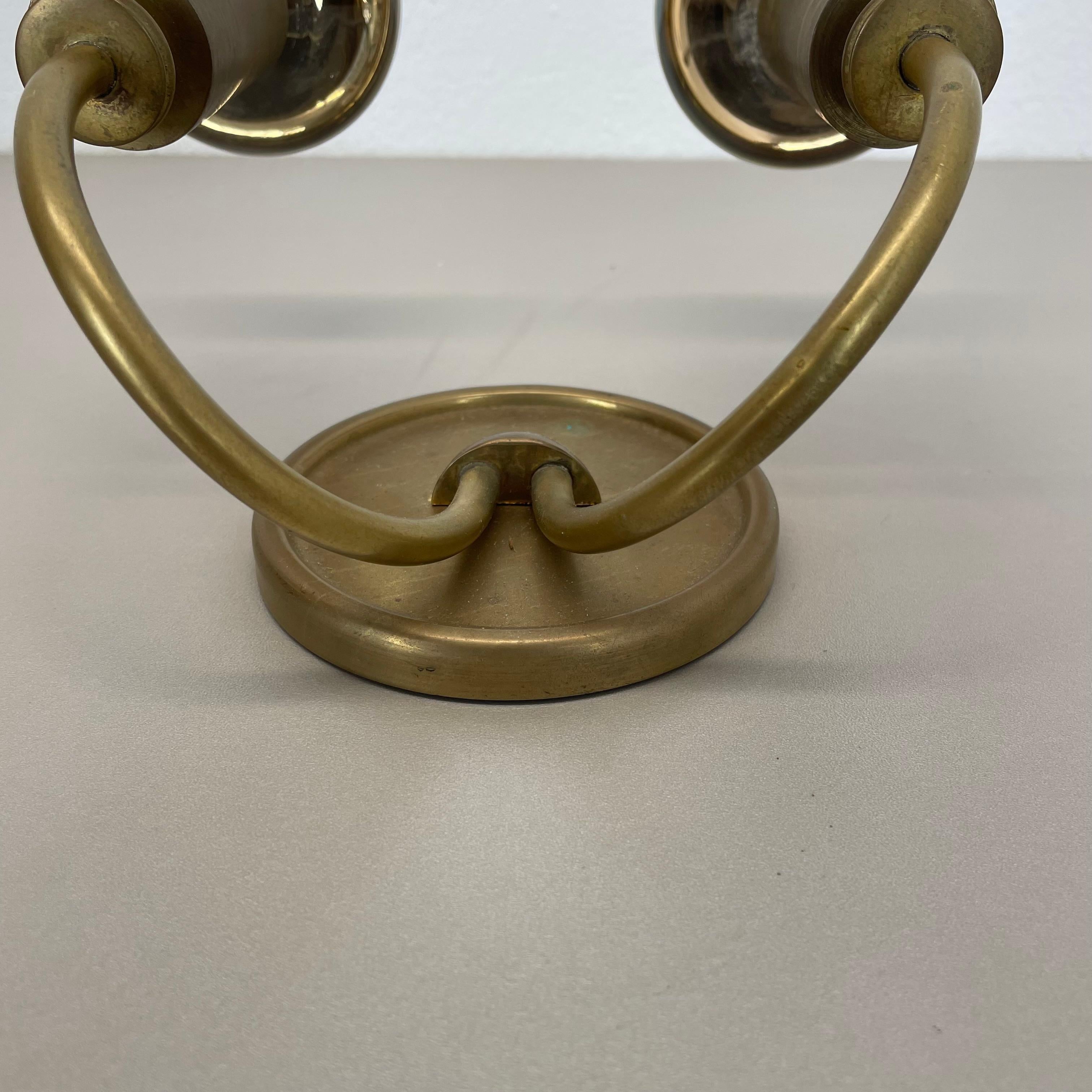 small 2-lights Modernist Brass Floral Theatre Wall Light Sconce, France, 1950s For Sale 6