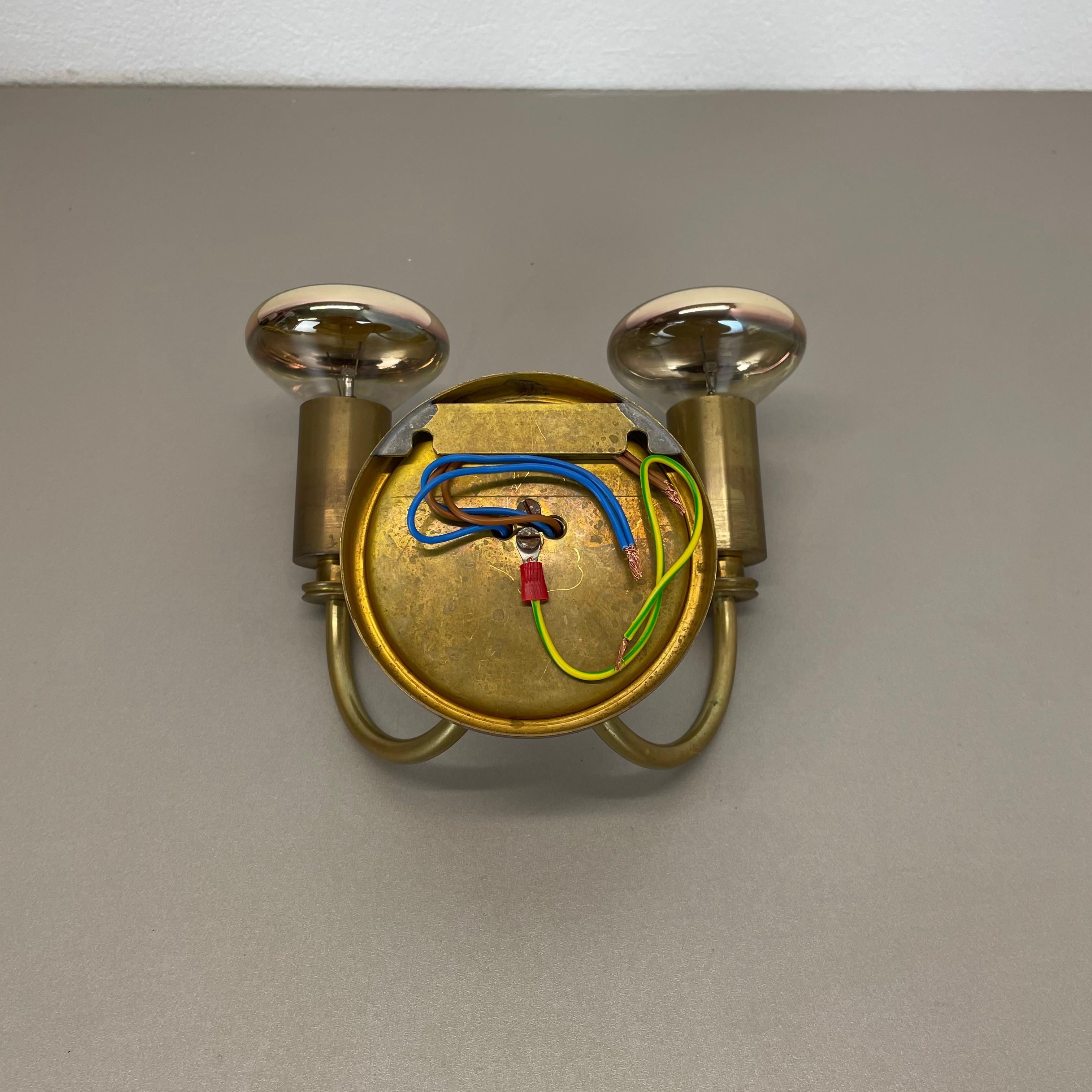 small 2-lights Modernist Brass Floral Theatre Wall Light Sconce, France, 1950s For Sale 7
