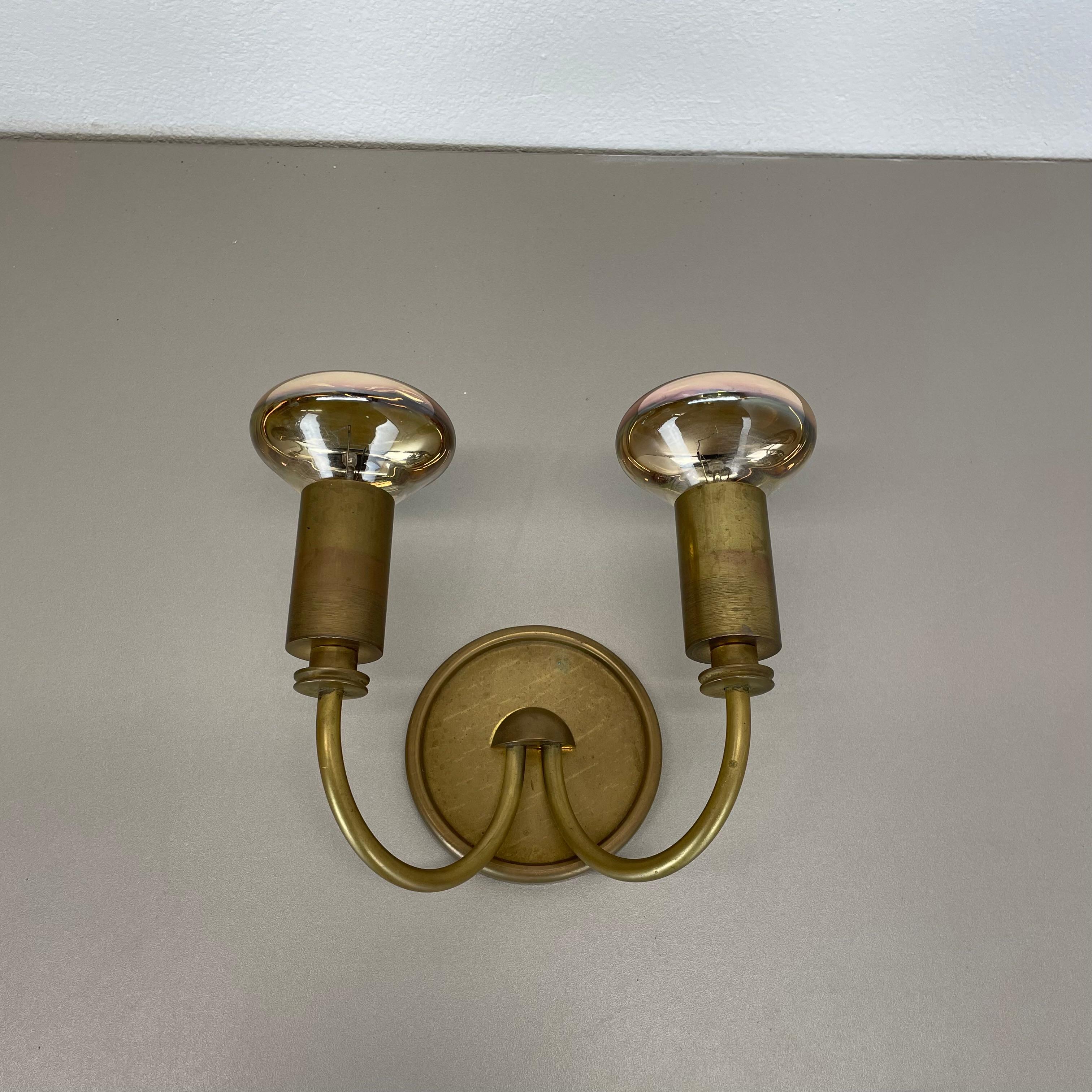 French small 2-lights Modernist Brass Floral Theatre Wall Light Sconce, France, 1950s For Sale