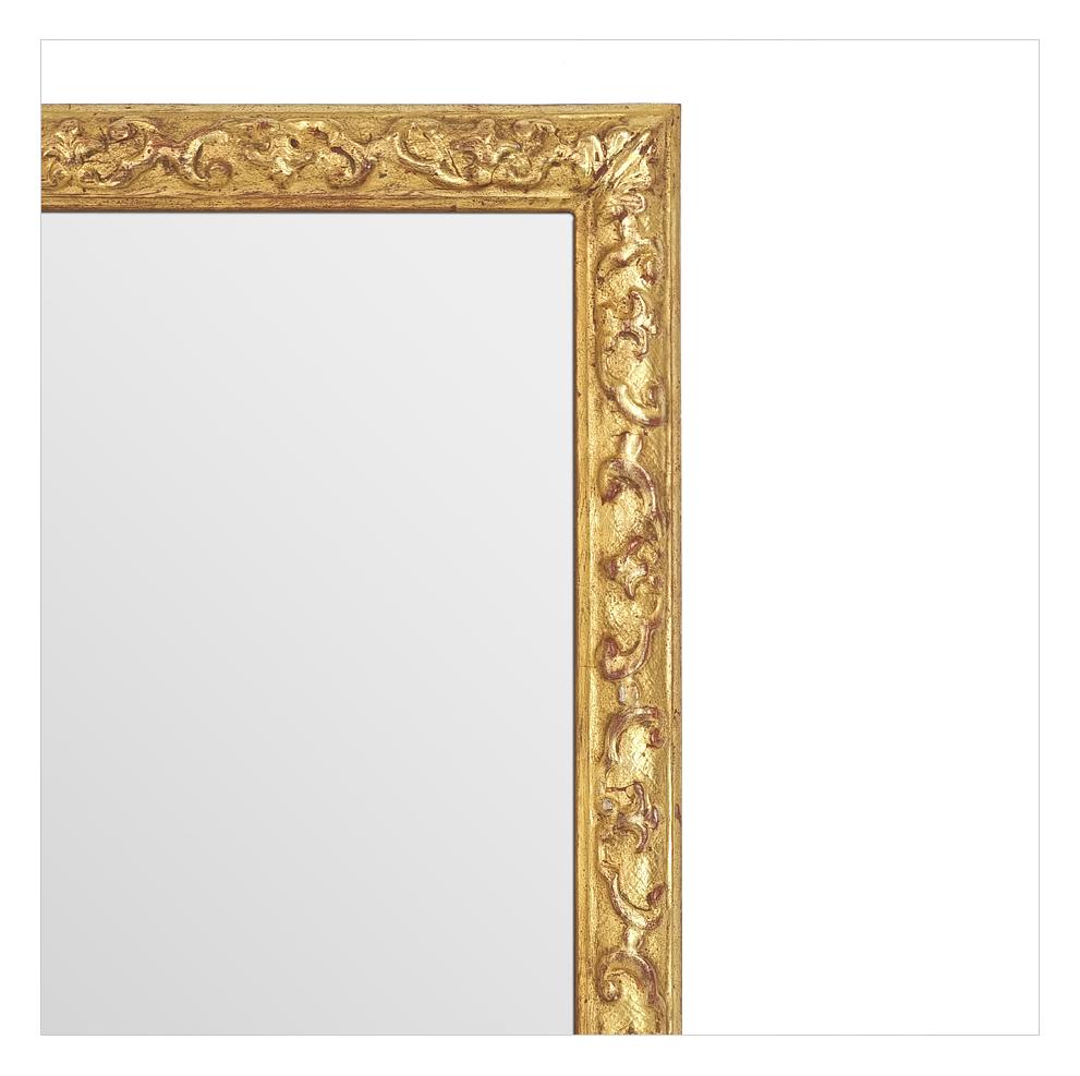 20ième siècle Petit miroir français du XXe siècle à feuilles d'or dans le style Berain, vers 1980 en vente