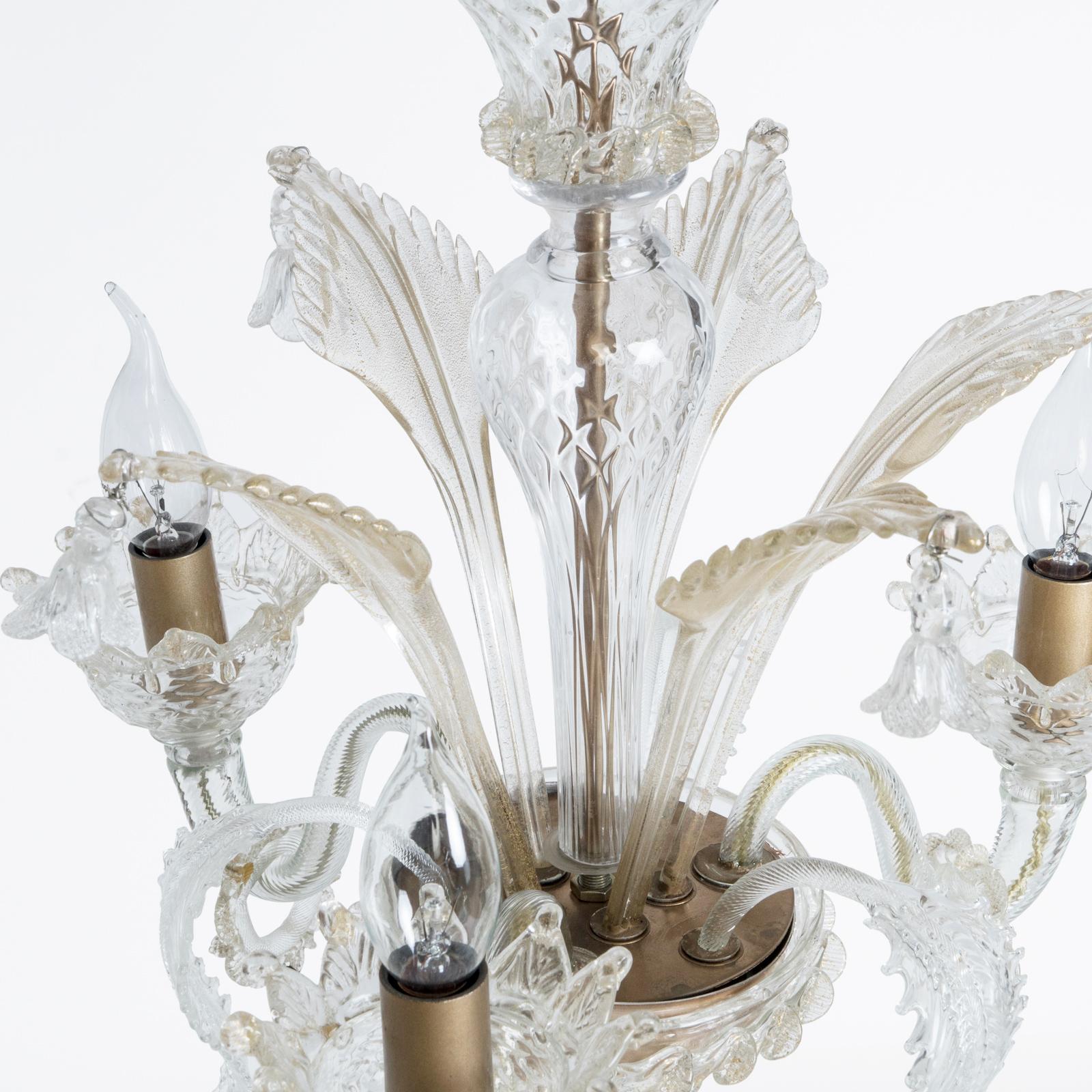 Small 3-Light Vintage Venetian Murano White and 14K Gold Glass Chandelier In Good Condition For Sale In AMSTERDAM, NH