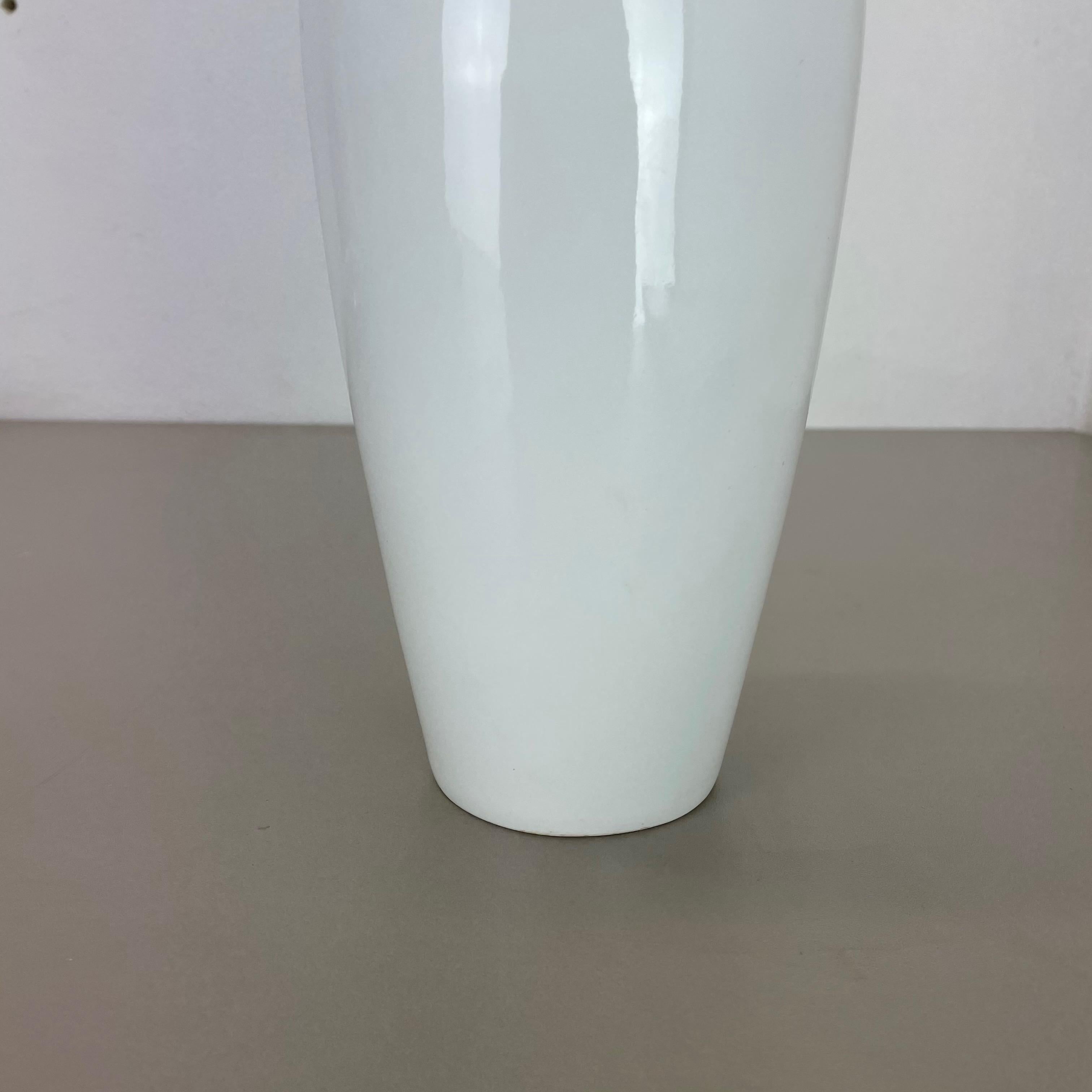 Small Op Art Vase Porcelain German Vase by KPM Berlin Ceramics Germany 1960 For Sale 1