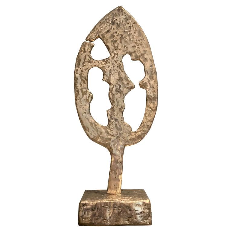 Small Abstract 03 sculpture by Herma de Wit, 2021
Edition: 6 + 2AP
Dimensions: 40 x 16 x 11 cm
Materials: bronze.

Nature, a boundless source of inspiration and pure beauty. Those who are not touched by it miss access to what is fundamental. It