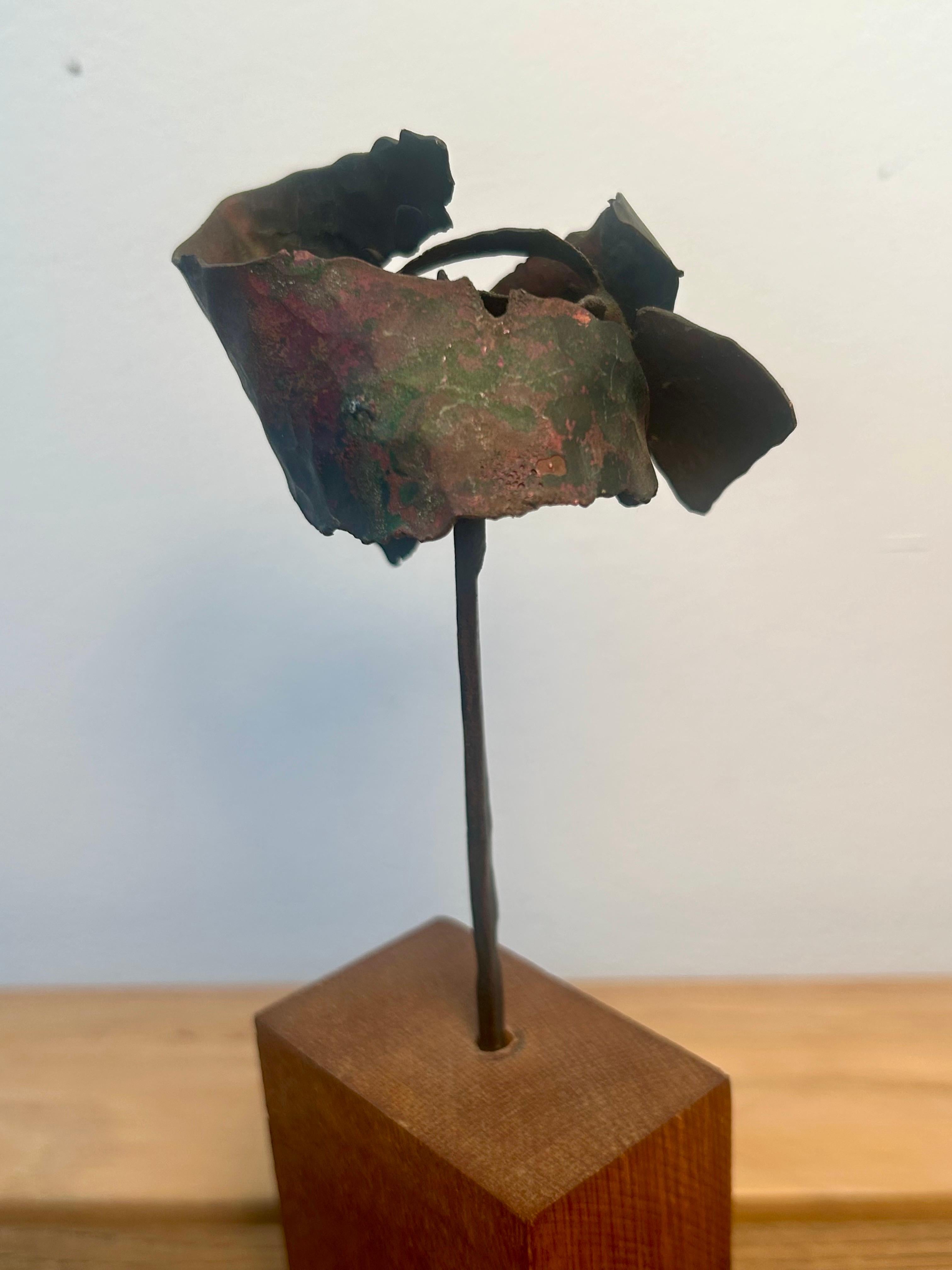 Petite sculpture abstraite en bronze en vente 3
