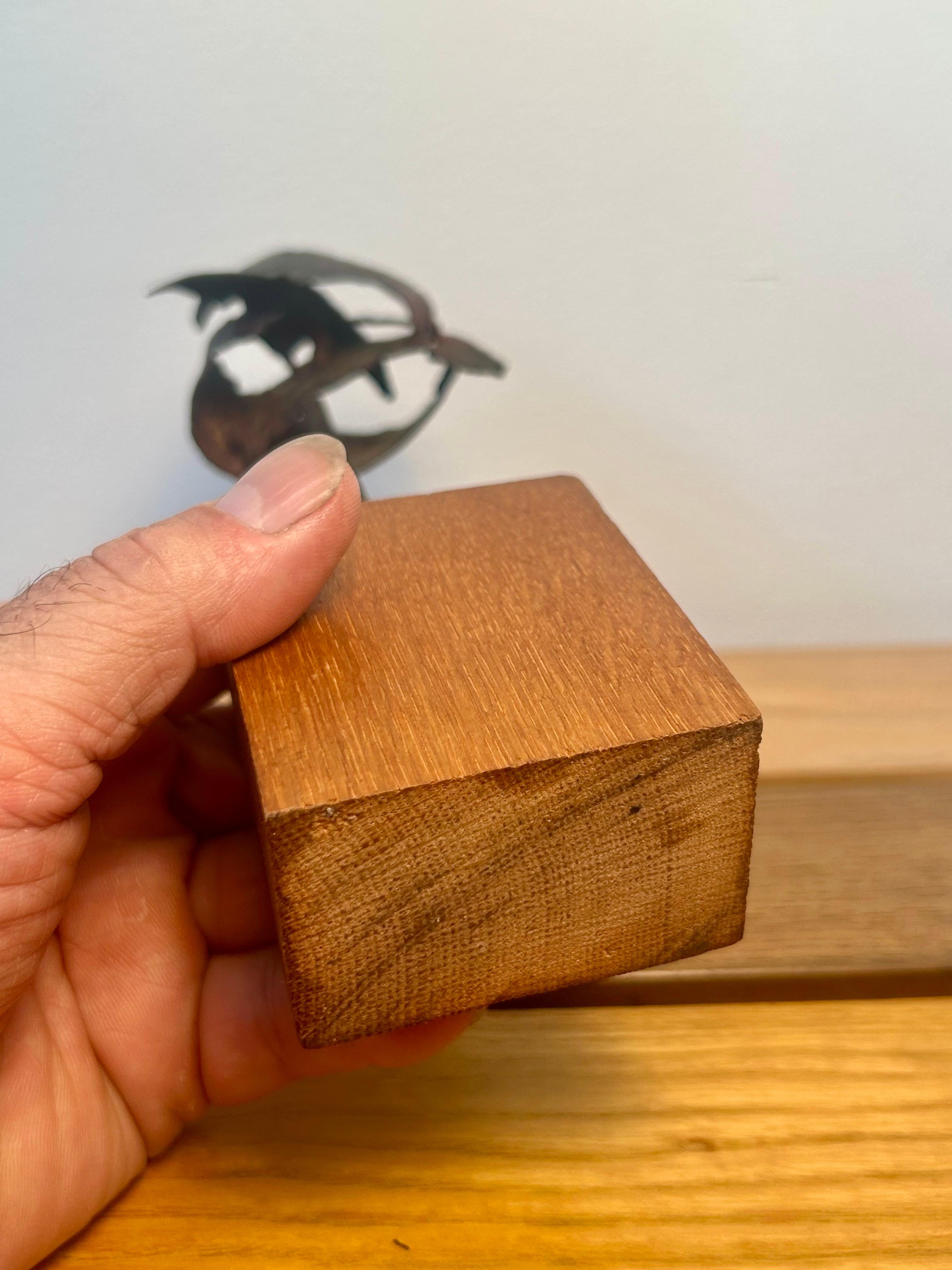 20ième siècle Petite sculpture abstraite en bronze en vente