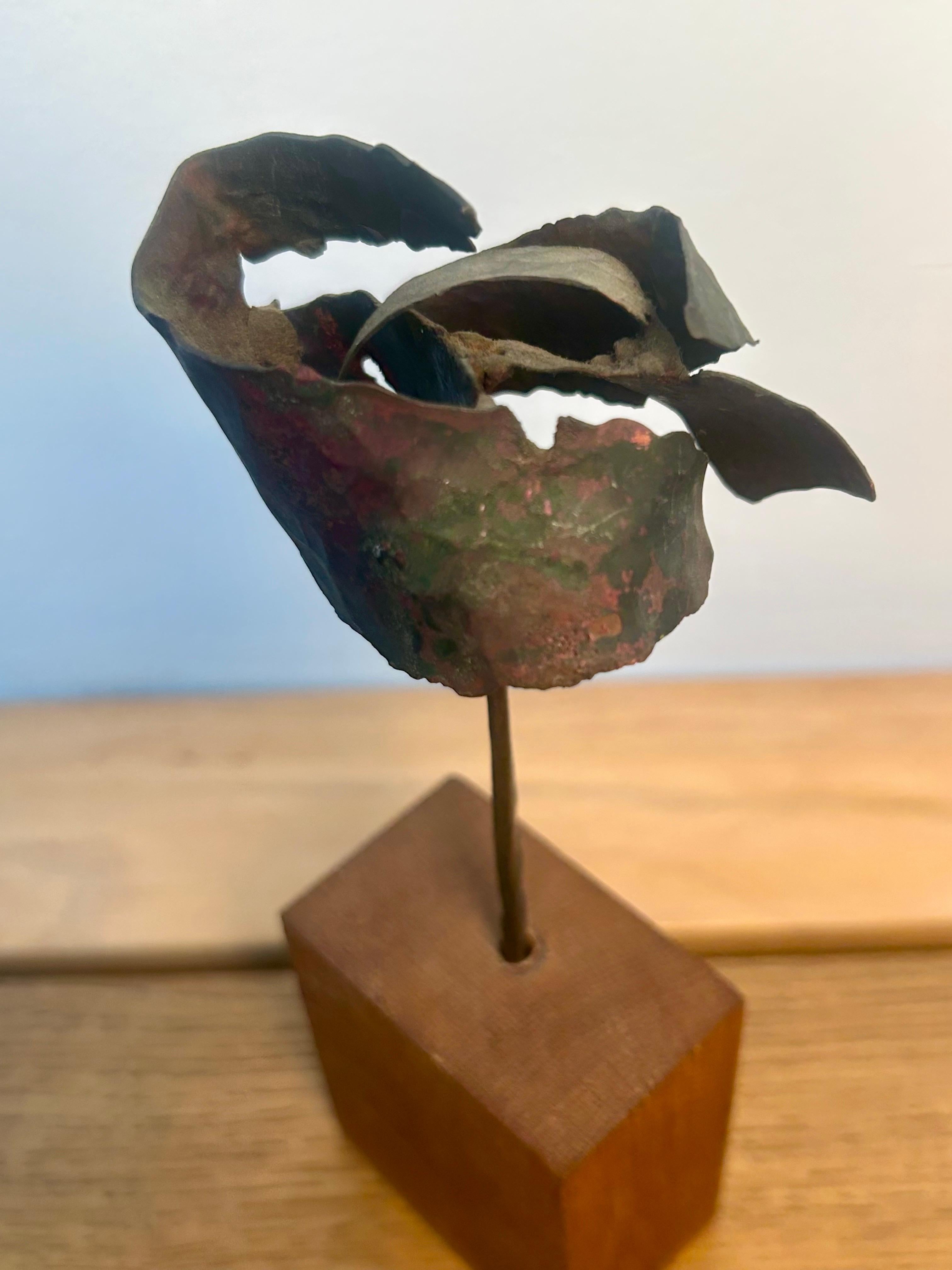 Petite sculpture abstraite en bronze en vente 1