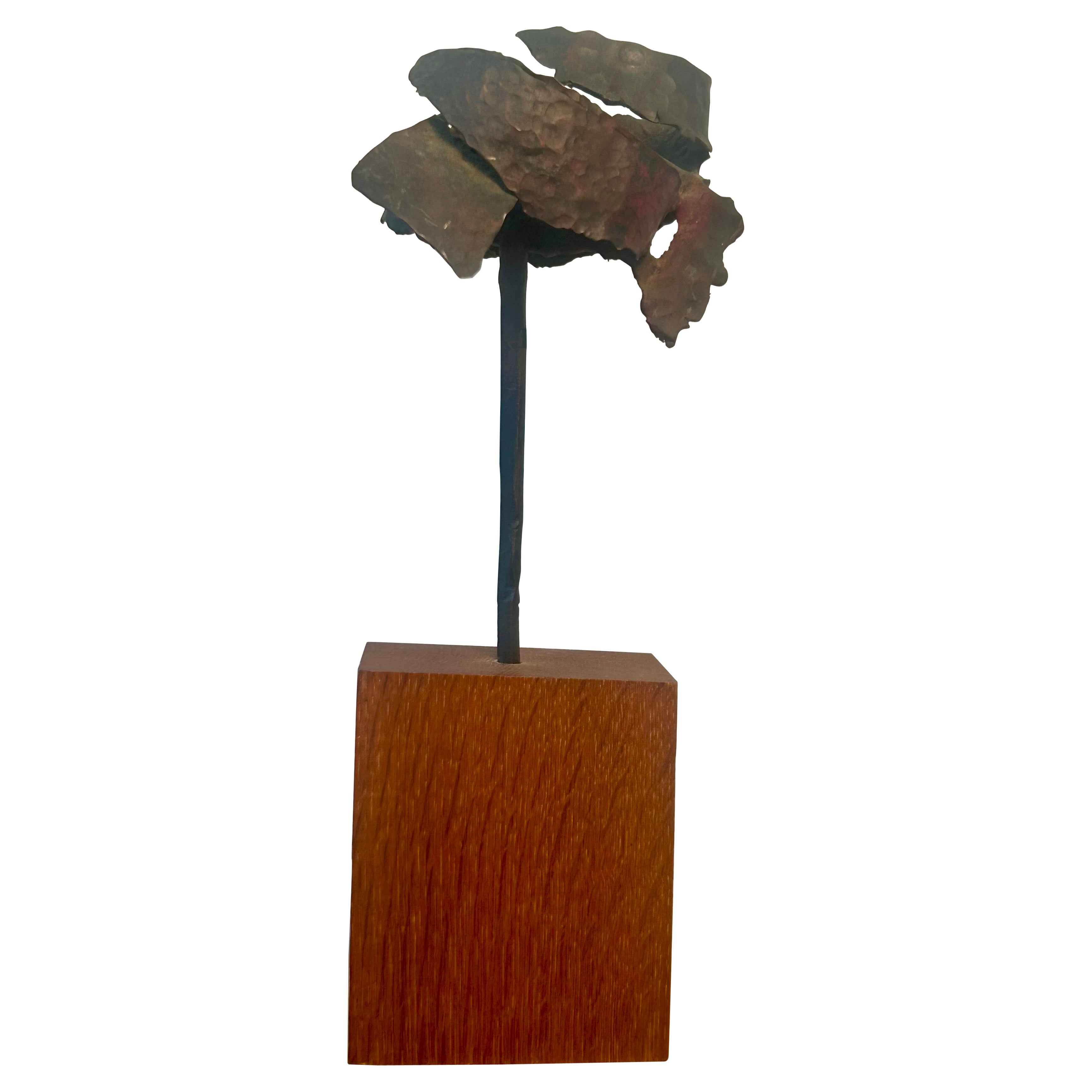 Petite sculpture abstraite en bronze en vente