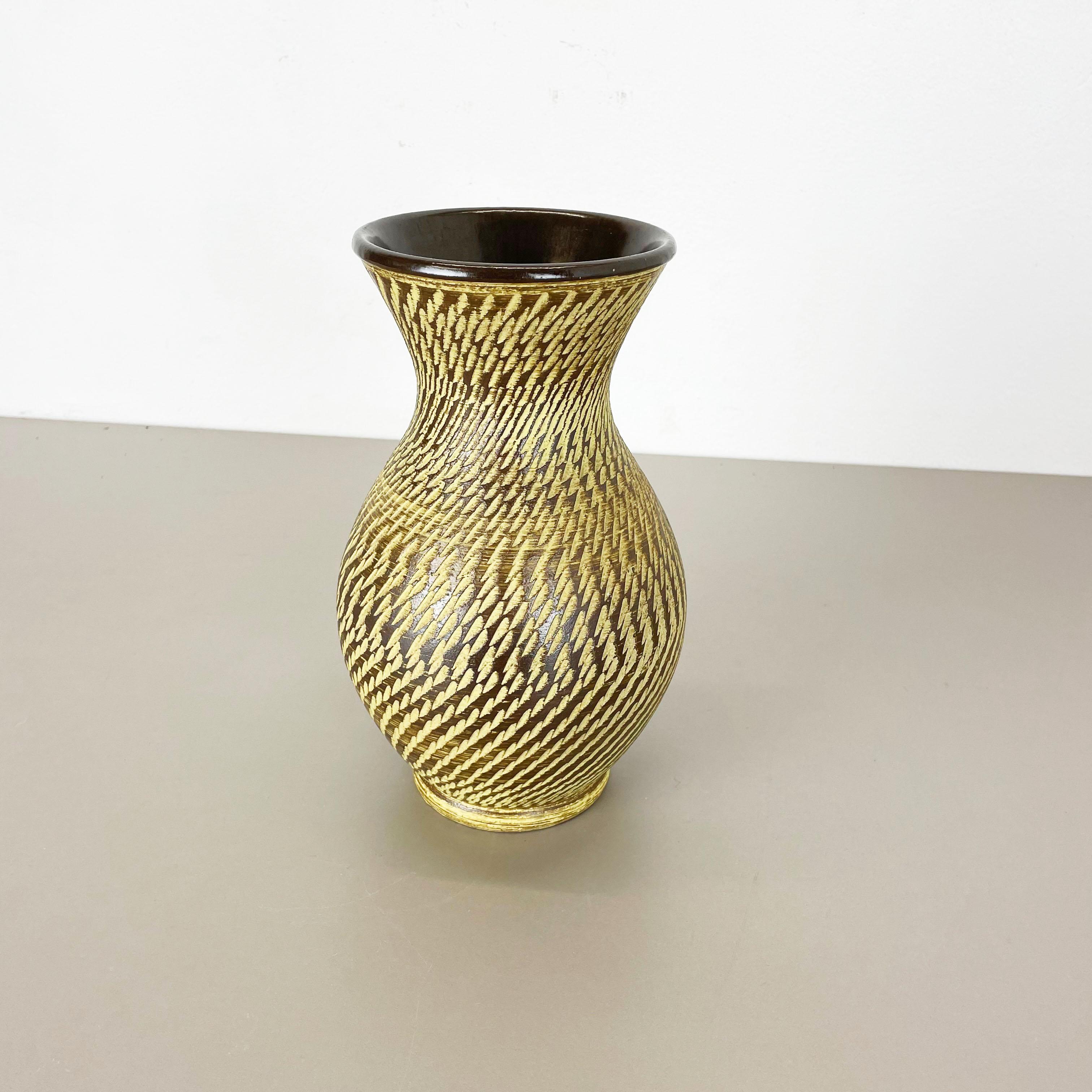 Mid-Century moderno Piccolo vaso astratto in ceramica di Dümmler e Breiden, Germania, anni '50 in vendita