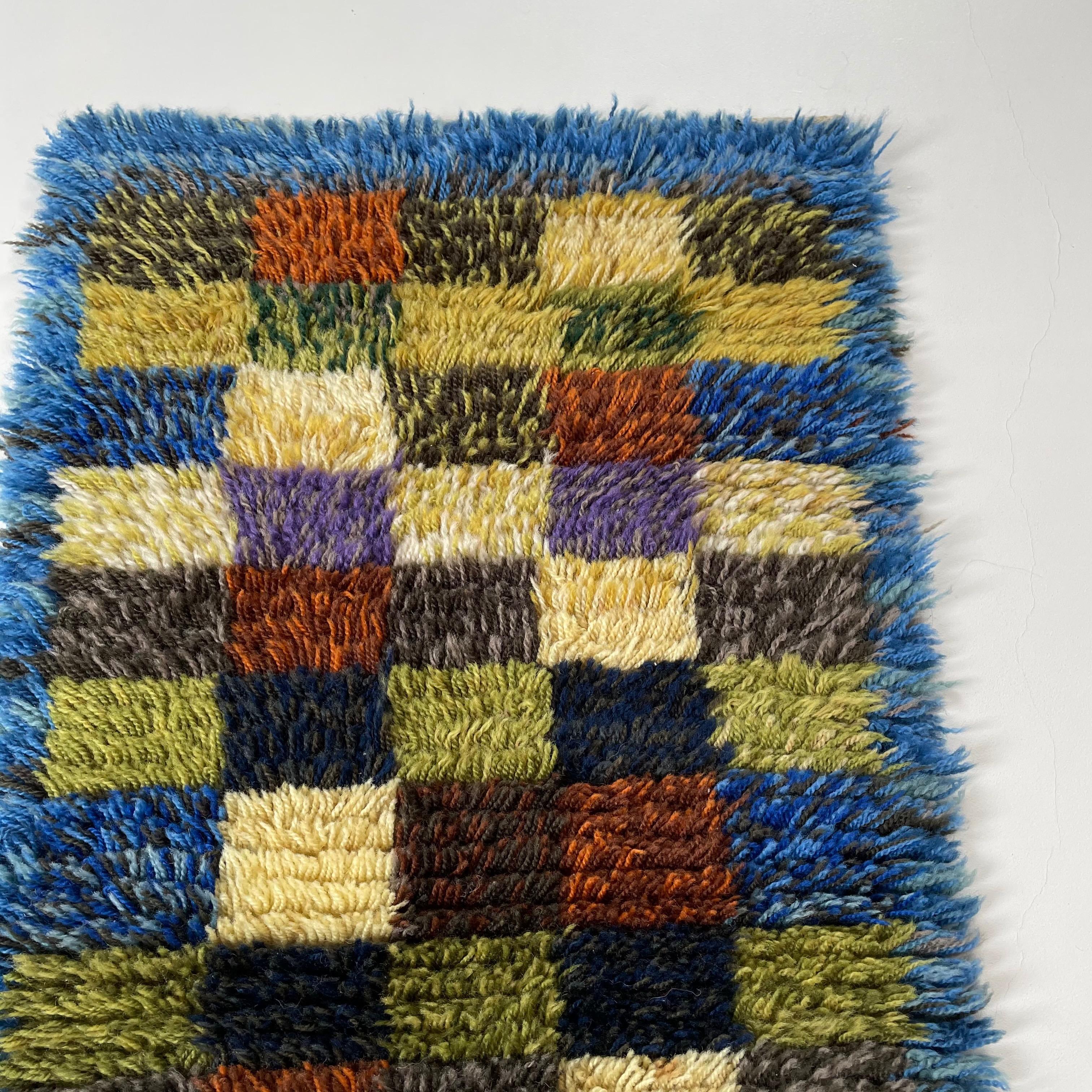 small Abstract Scandinavian High Pile Abstract Rya Rug Carpet, Sweden, 1960s For Sale 4