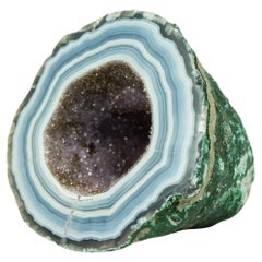 Kleiner Achat-Geode mit blauem gebändertem Achat aus der Weltklasse und Galaxy Druzy