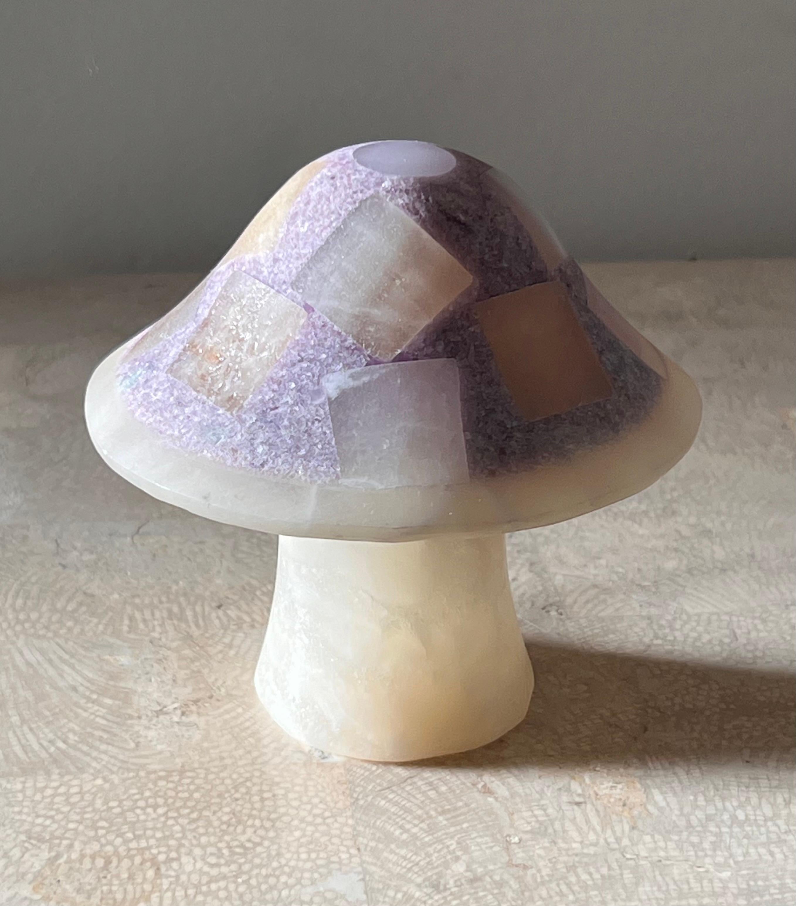 Small alabaster and amethyst mushroom table lamp, late 20th century. 9