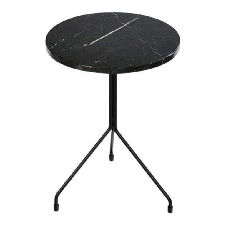 Tavolo piccolo All For One in marmo nero Marquina di OxDenmarq