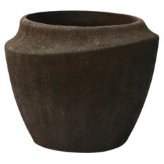 Small Alluvium Planter in Basalt by ORCA