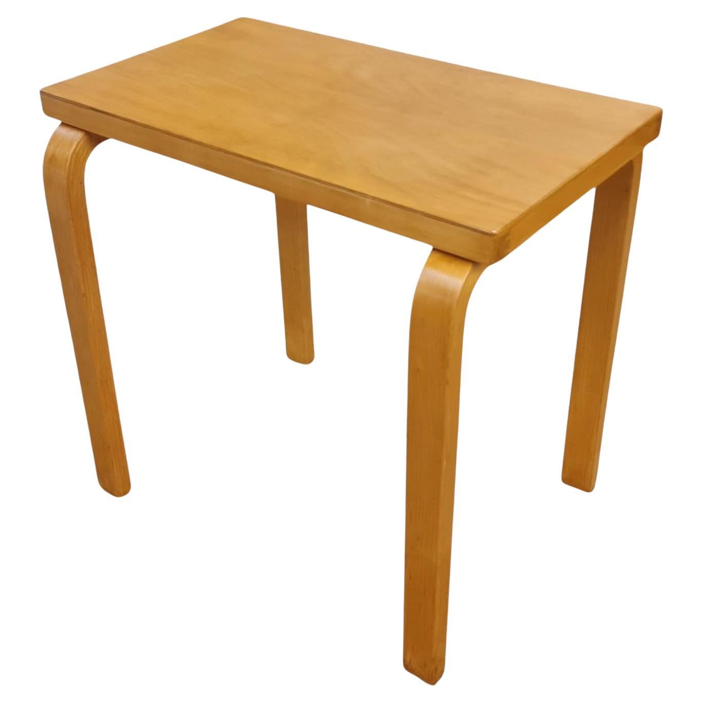 Small Alvar Aalto Side Table Model 86 in Birch for Artek, 1940s