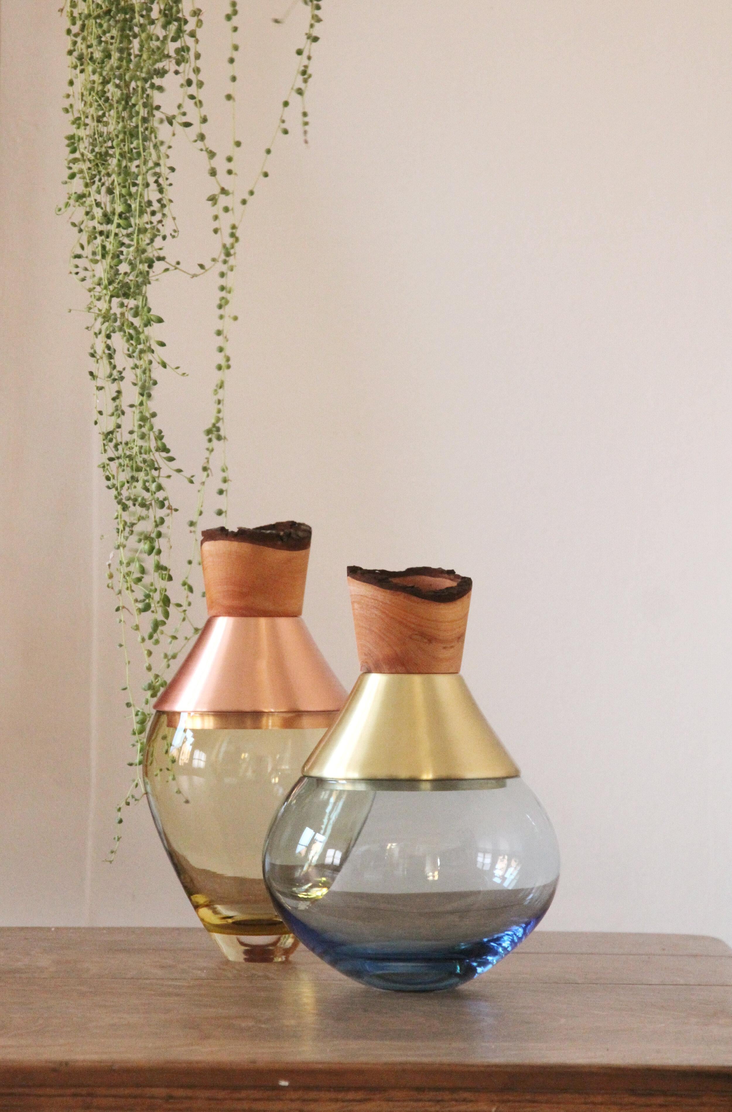 Ottone Piccolo vaso da India in ambra e ottone patinato I, Pia Wüstenberg in vendita