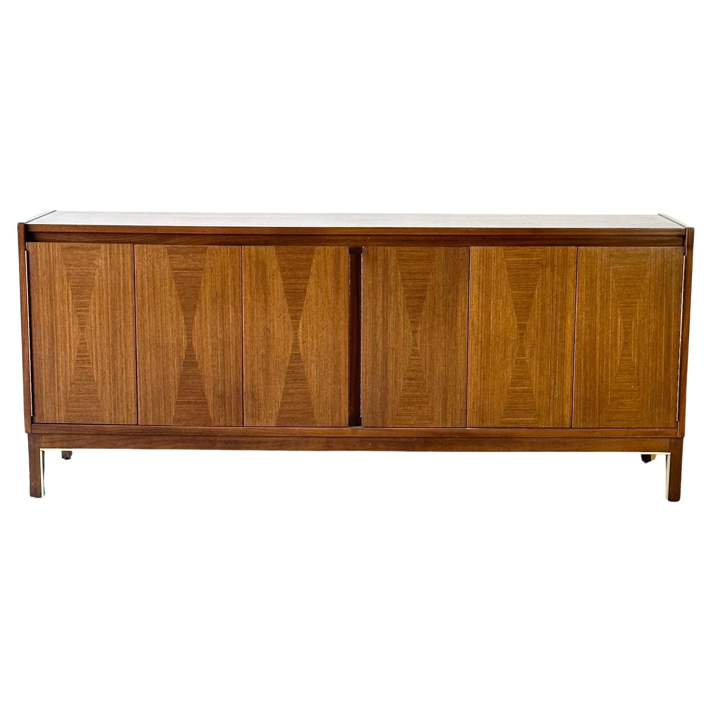 Small American of Martinsville Mid-Century Modern Credenza / Media Stand