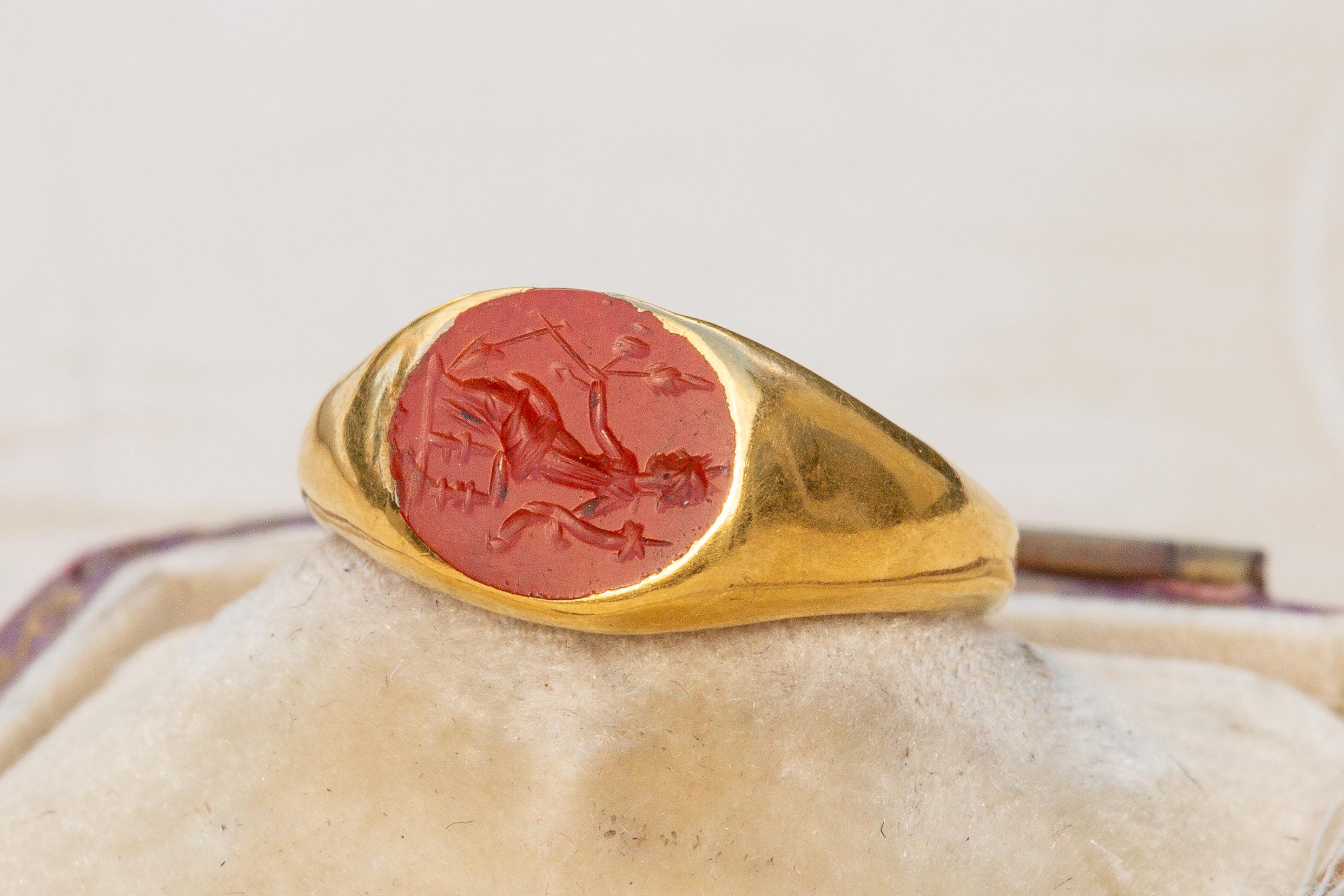 Small Ancient Roman Fortuna Intaglio Ring Engraved Jasper Antique Signet Ring  8