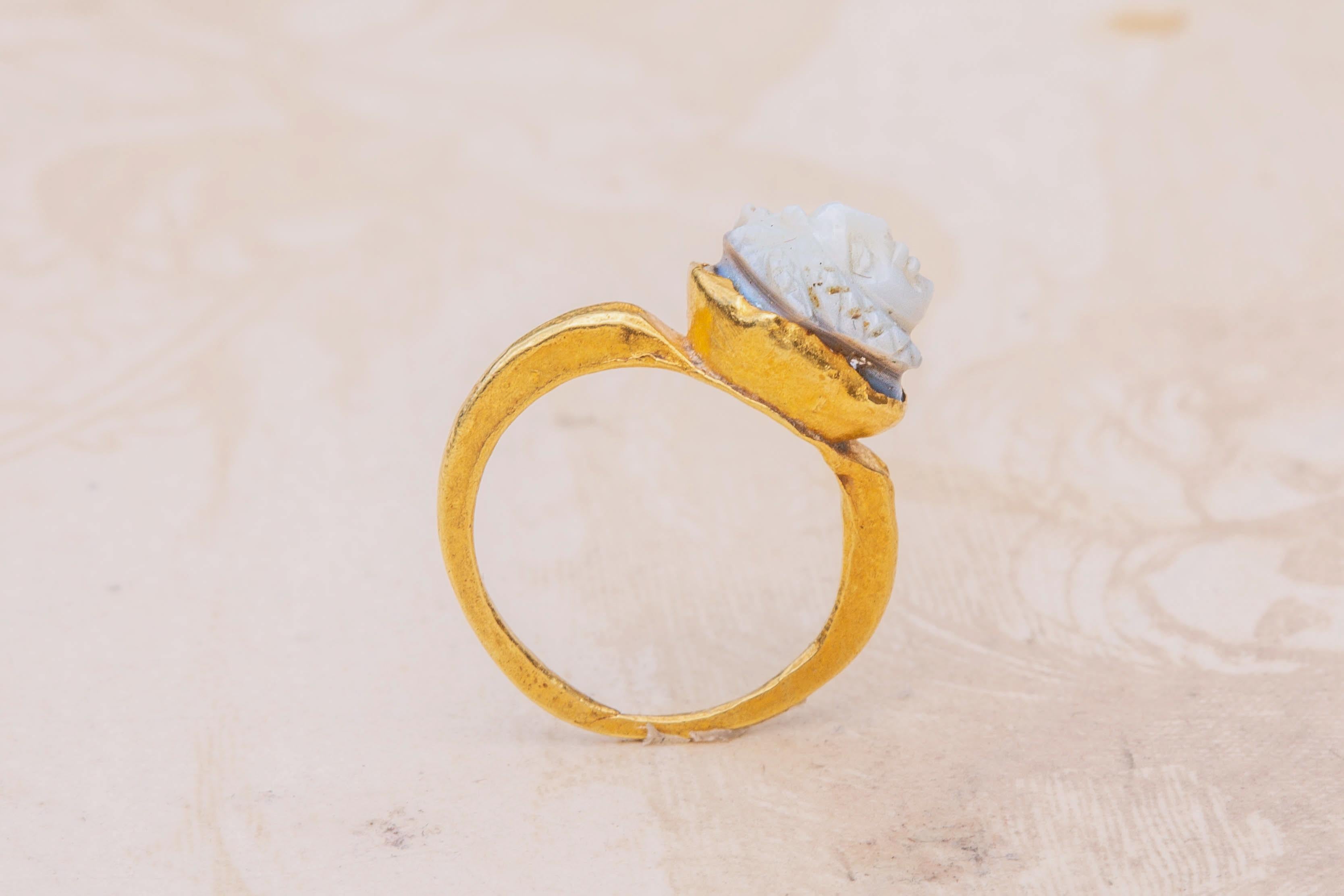 Small Ancient Roman Medusa Carved Cameo Gold Ring 2nd Century Gem Carving For Sale 2
