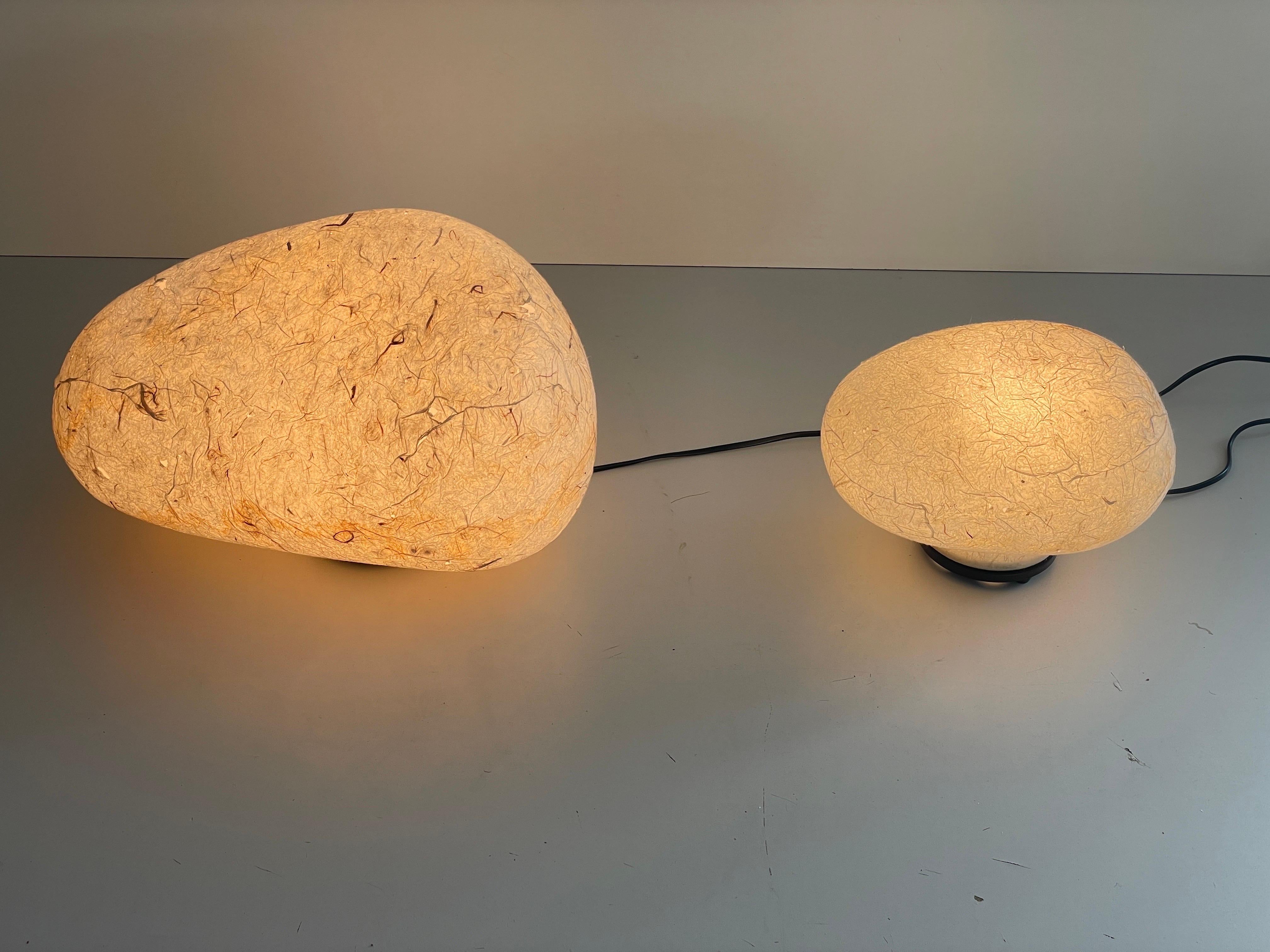 Petite et grande paire de lampes de table ou de lampadaires en fibre de verre, années 1980, Allemagne en vente 8