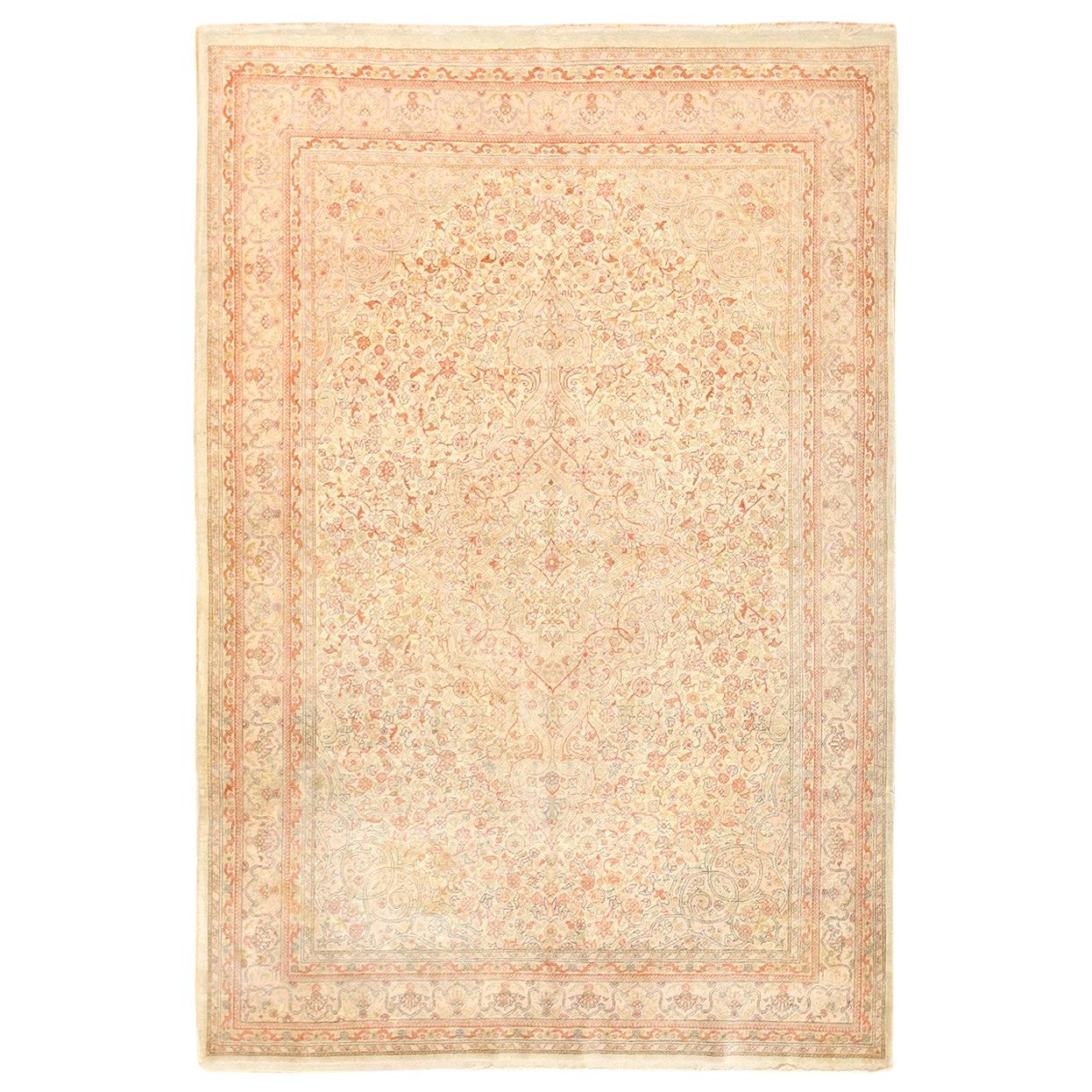Small and Fine Antique Turkish Sivas Rug. Size: 4 ft 7 in x 6 ft 7 in