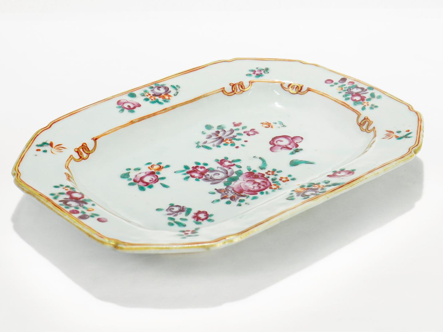 18th Century and Earlier Small Antique 18th Century Famille Rose Chinese Export Tray or Dish For Sale