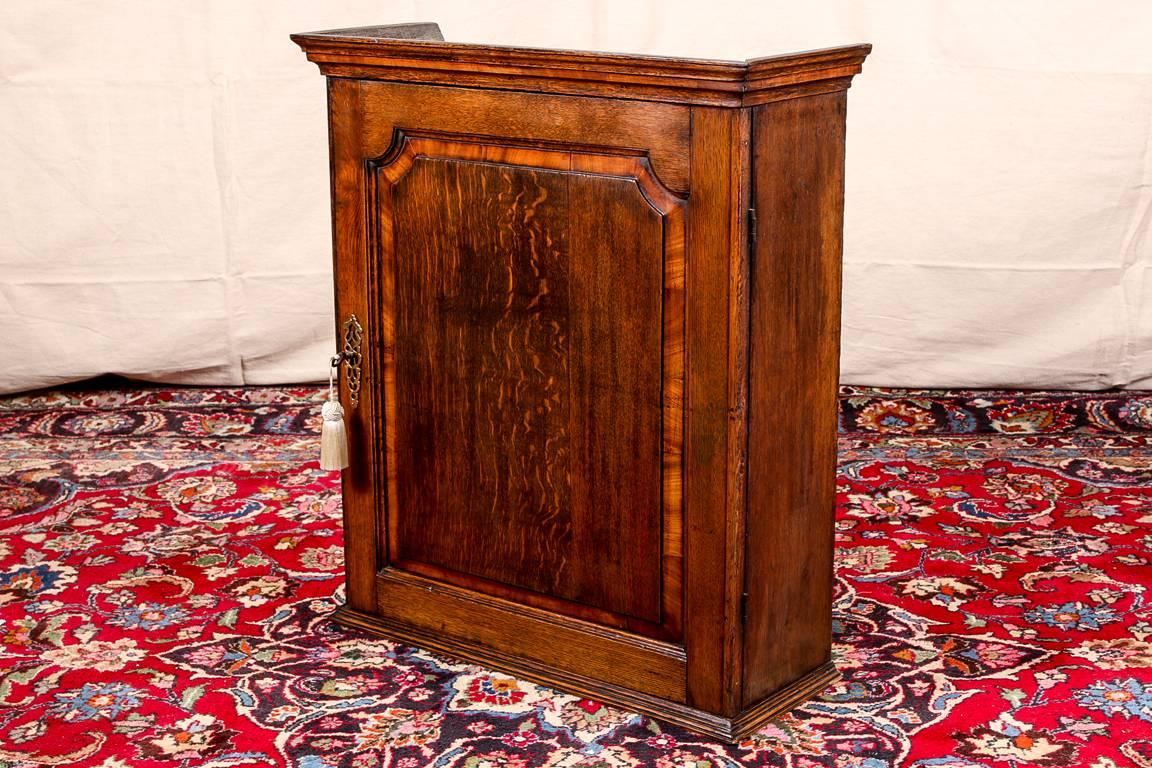 Small Antique 18th Century Georgian Oak Cabinet 1