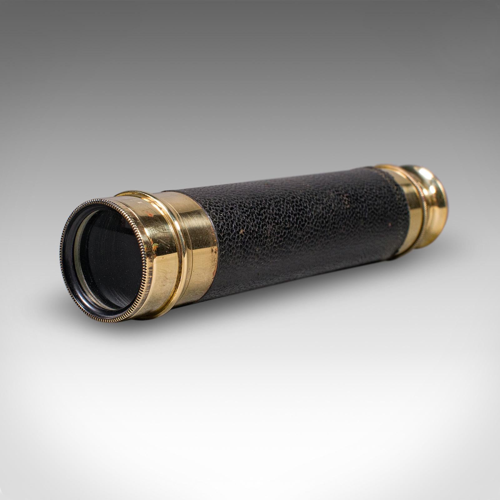 20ième siècle Petit télescope antique à 3 tiroirs, anglais, en laiton, lorgnette terrestre, victorien en vente