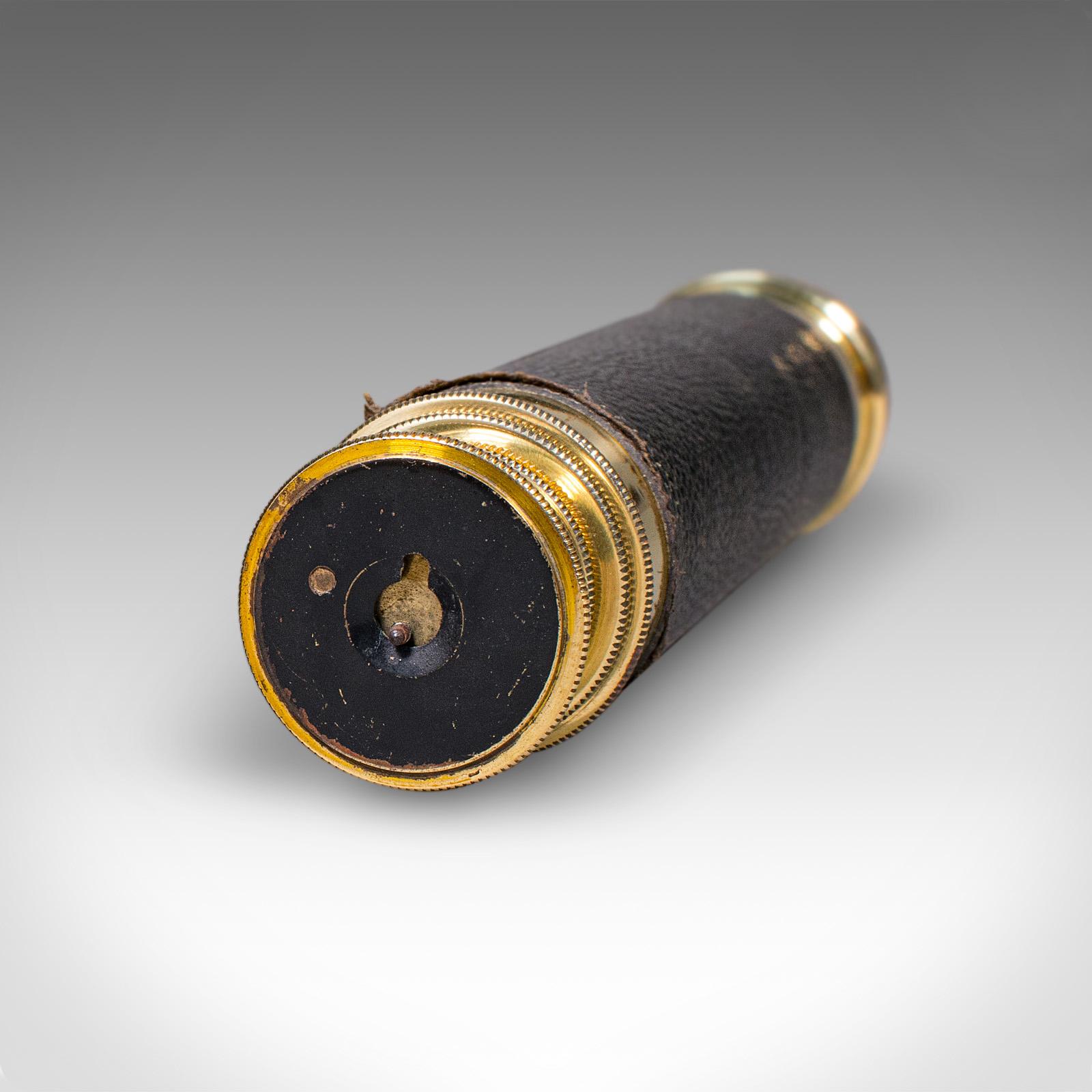 Petit télescope antique à 3 tiroirs, anglais, en laiton, lorgnette terrestre, victorien en vente 1