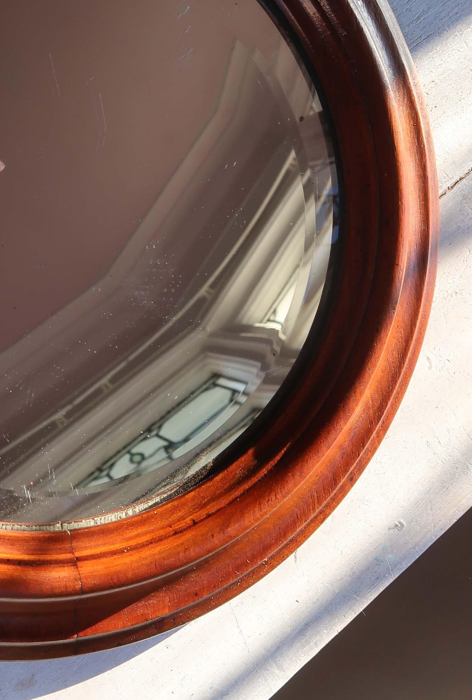 Pequeño Espejo Redondo de Ojo de Buey, Inglés, C.1860 Otro en venta