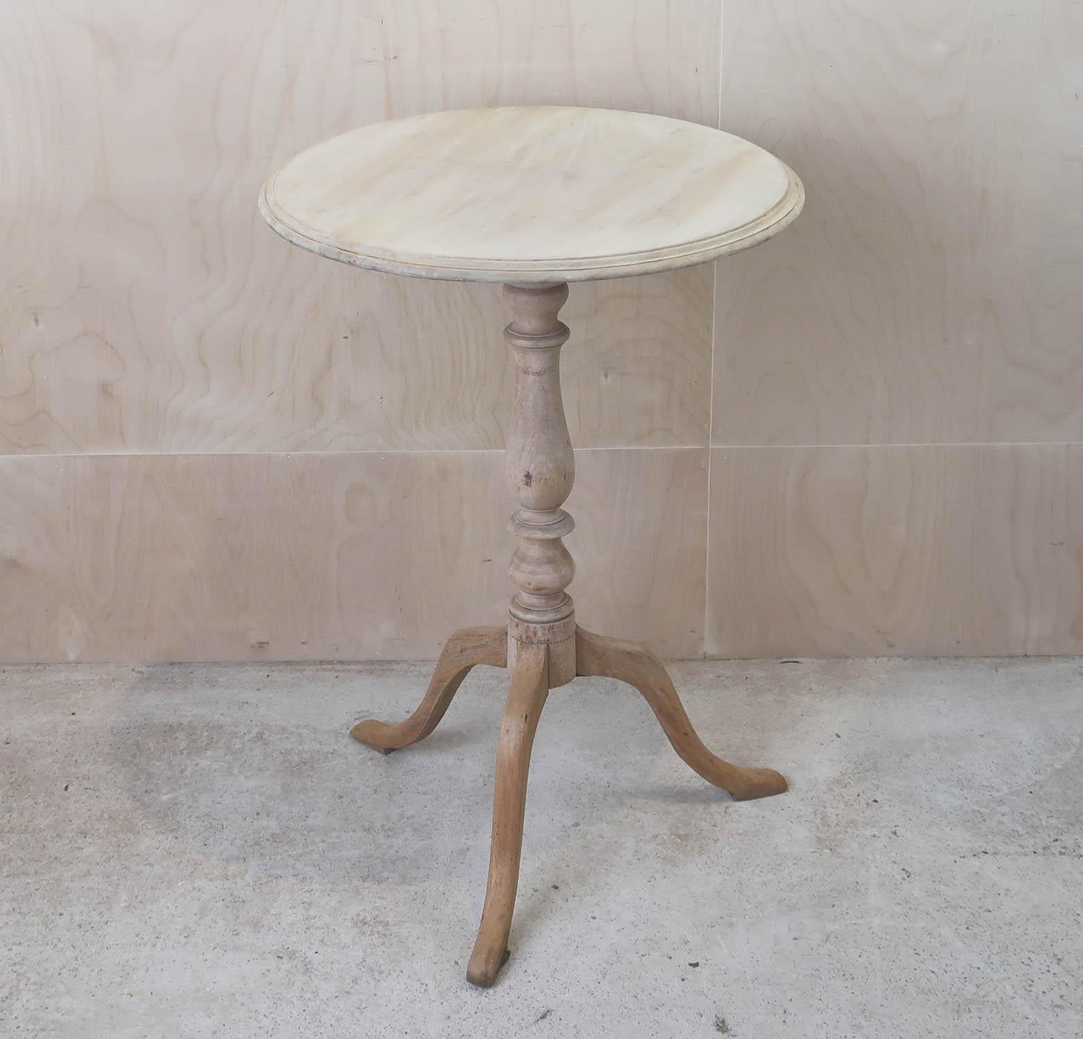Fabulous small round table. Made from bleached tropical hardwood and fruitwood.

I particularly like its simplicity. 

I have chosen not to lacquer or wax the table.

Sturdy construction

Free UK shipping










  